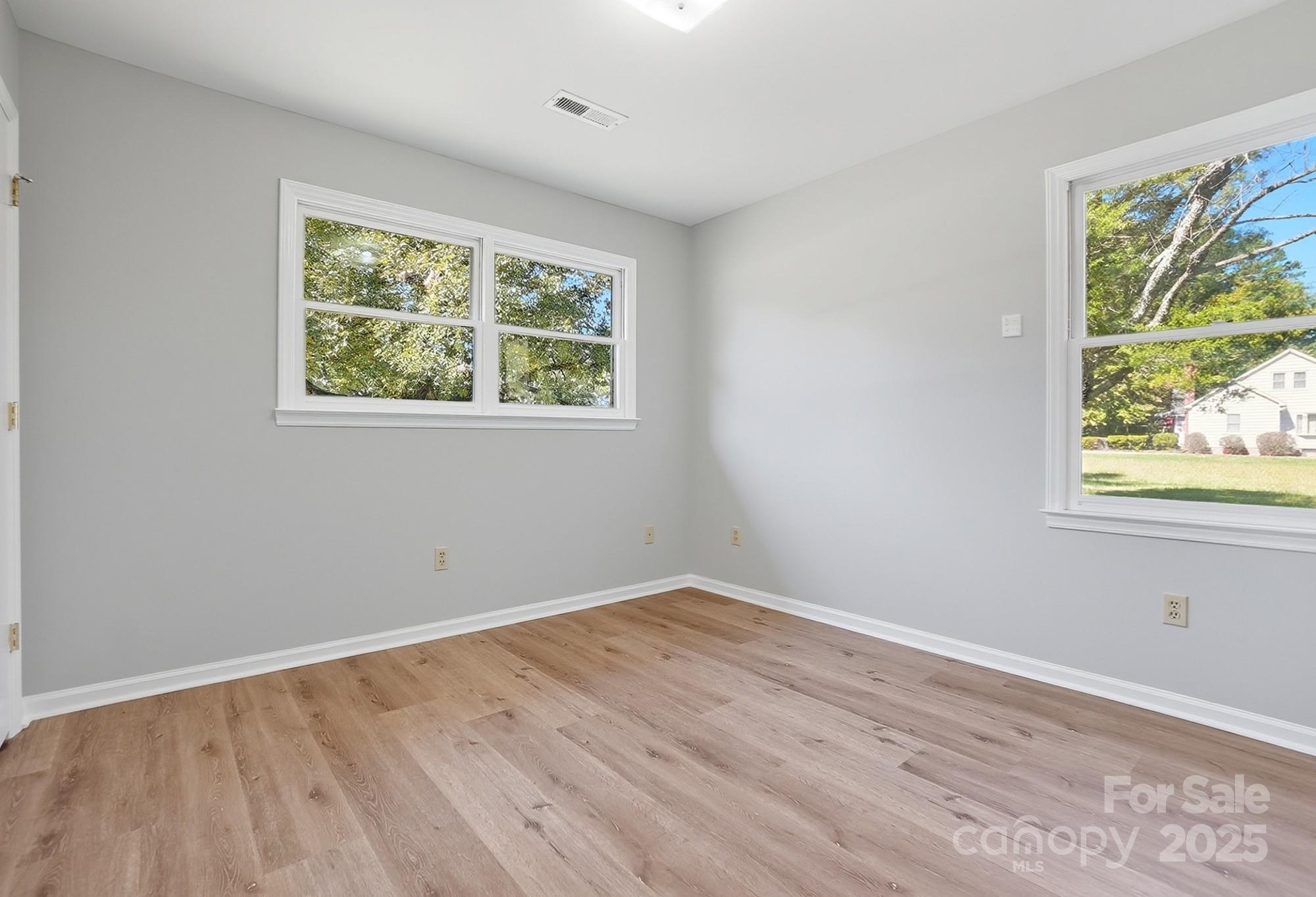 3230 W Innes Street — Salisbury