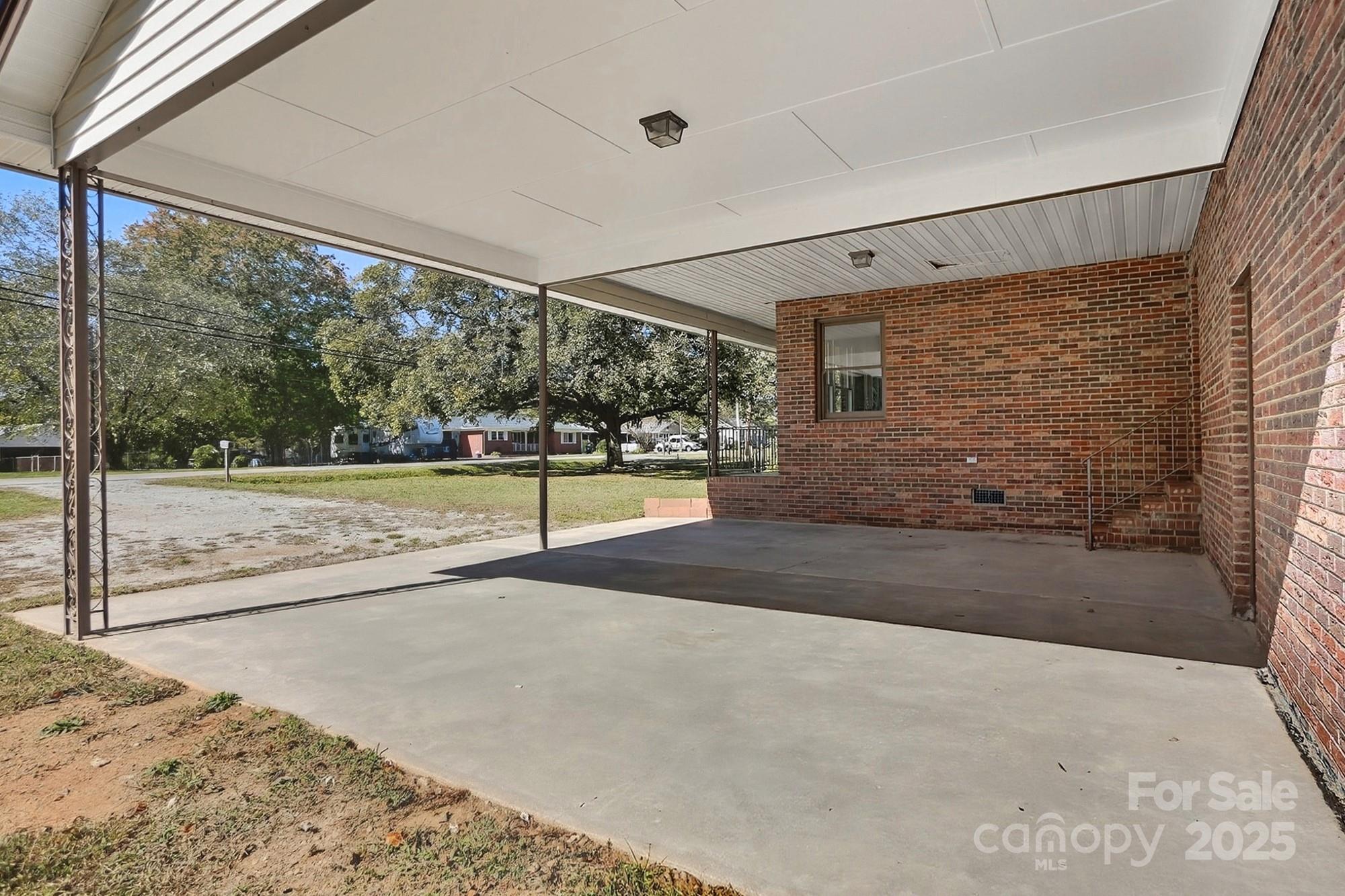 3230 W Innes Street — Salisbury