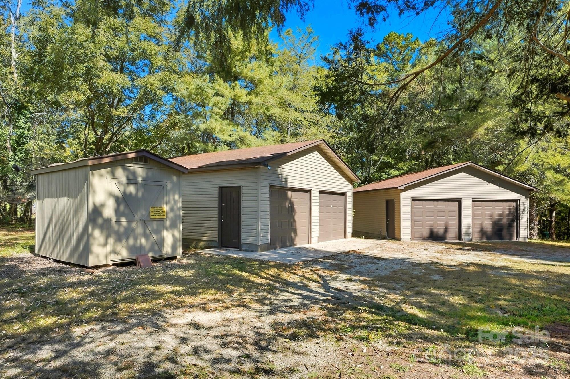 3230 W Innes Street — Salisbury