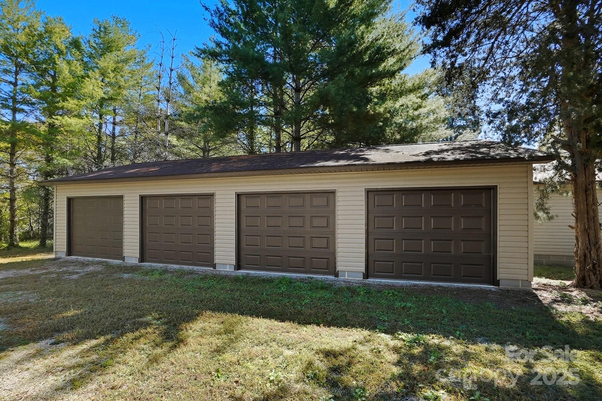3230 W Innes Street — Salisbury