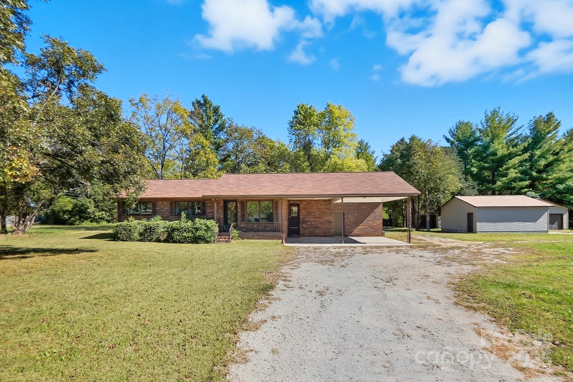3230 W Innes Street — Salisbury
