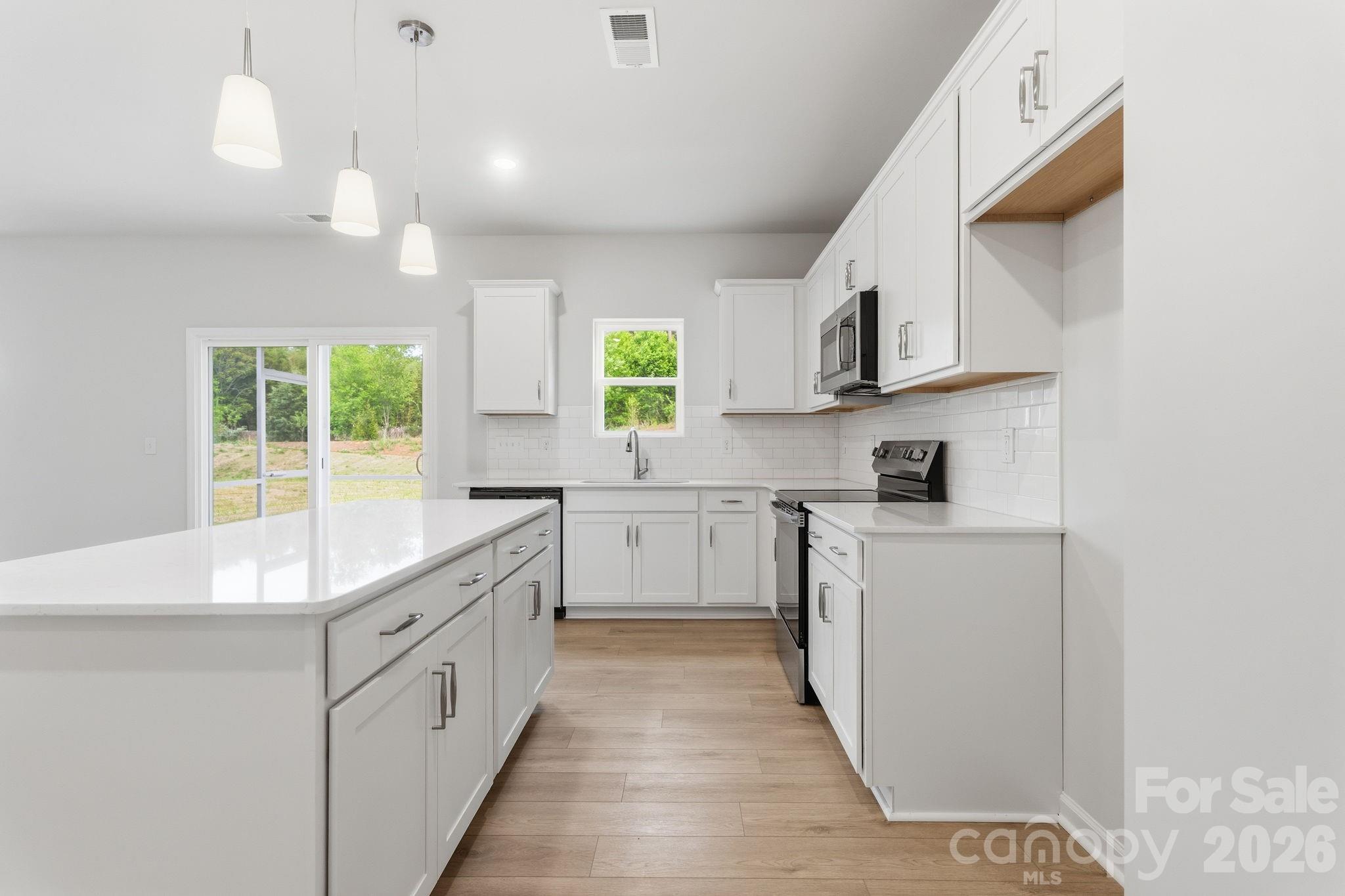 1694 Piper Creek Avenue — Newton