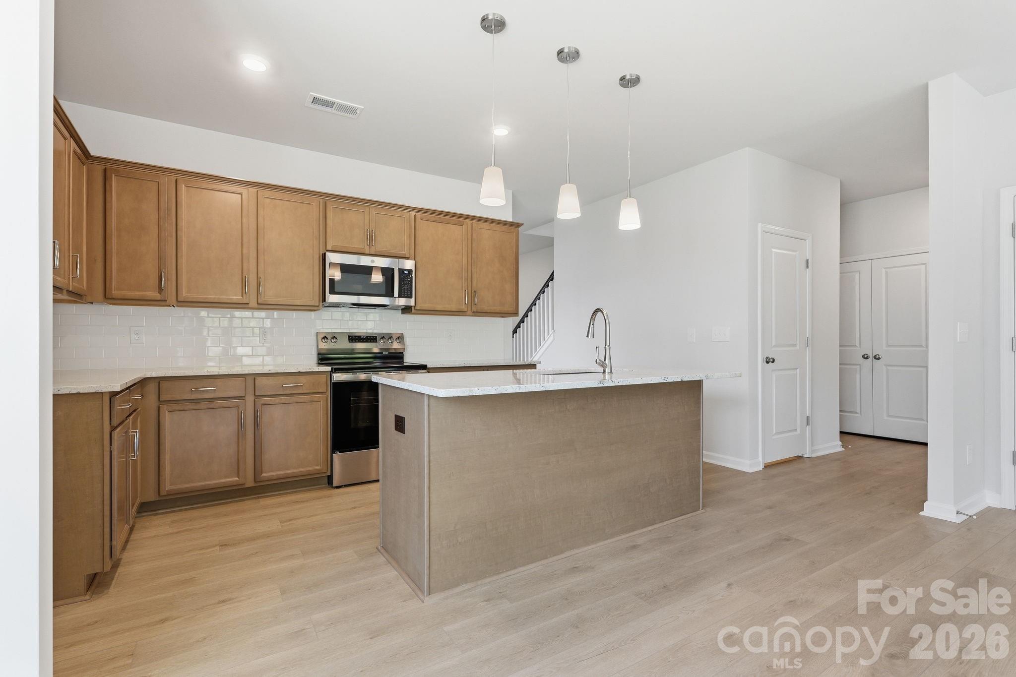 1668 Piper Creek Avenue — Newton