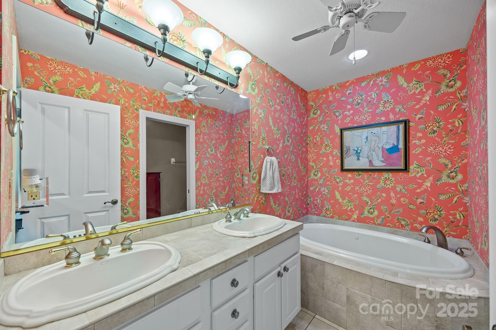 69 Blowing Ridge Lane — Sylva