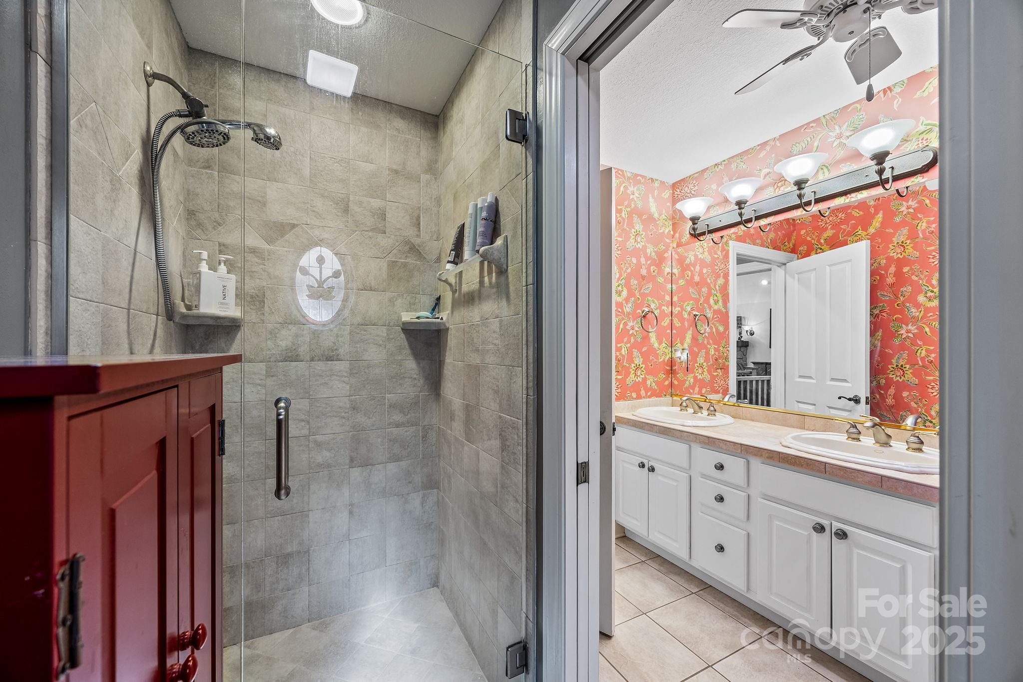 69 Blowing Ridge Lane — Sylva