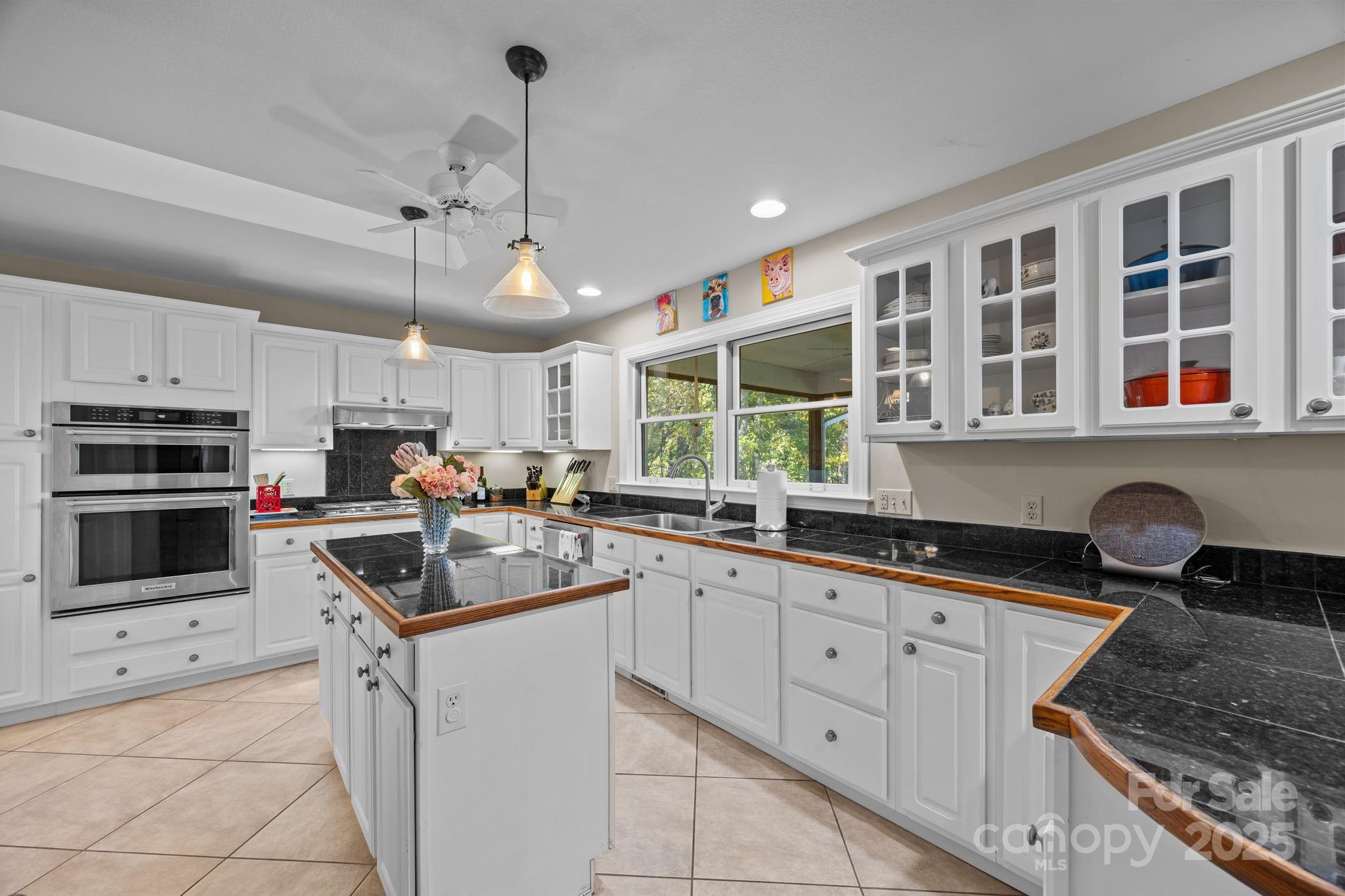 69 Blowing Ridge Lane — Sylva