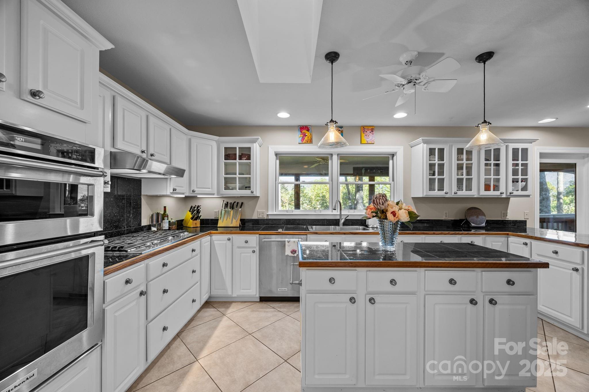 69 Blowing Ridge Lane — Sylva
