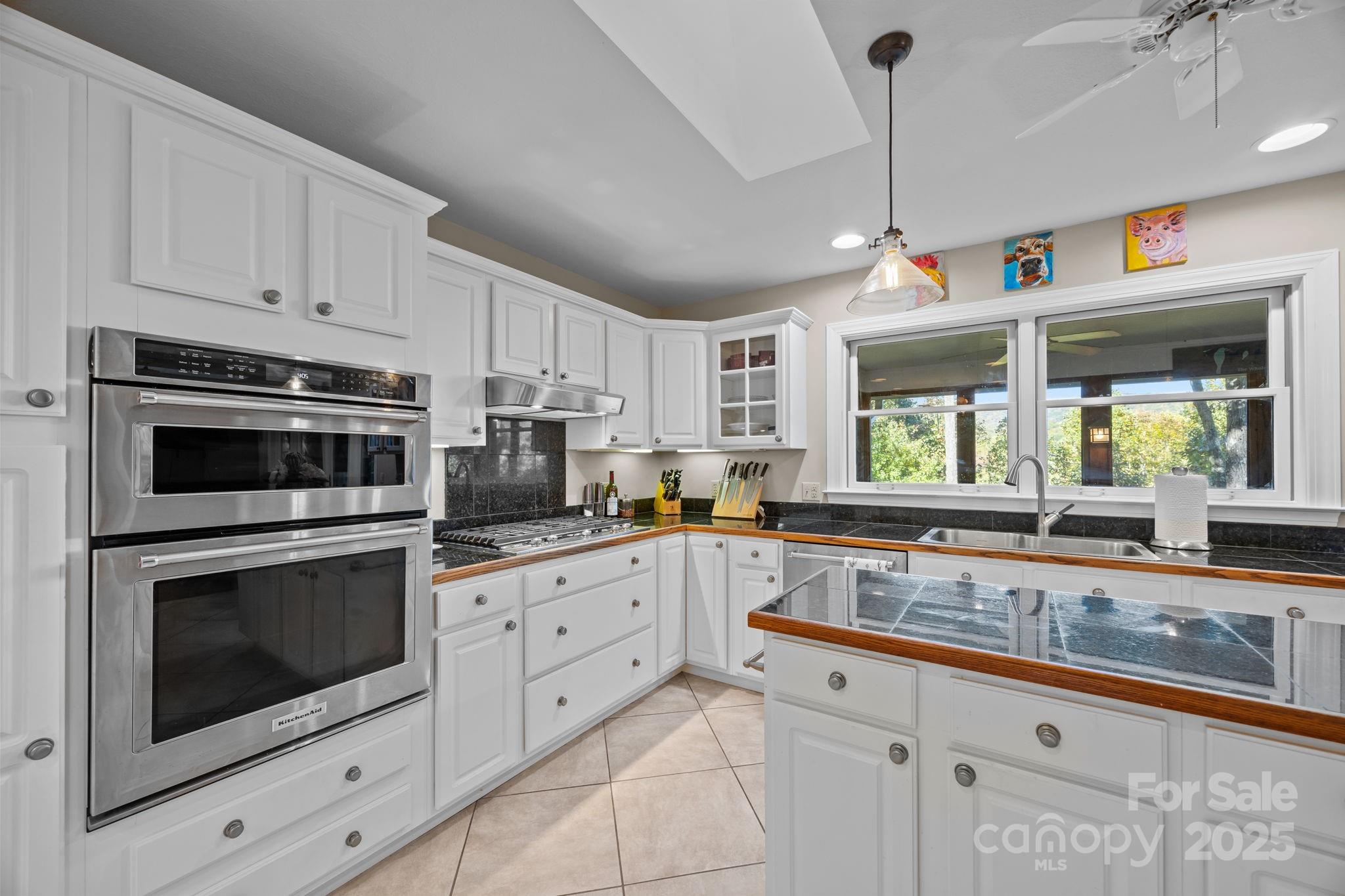 69 Blowing Ridge Lane — Sylva