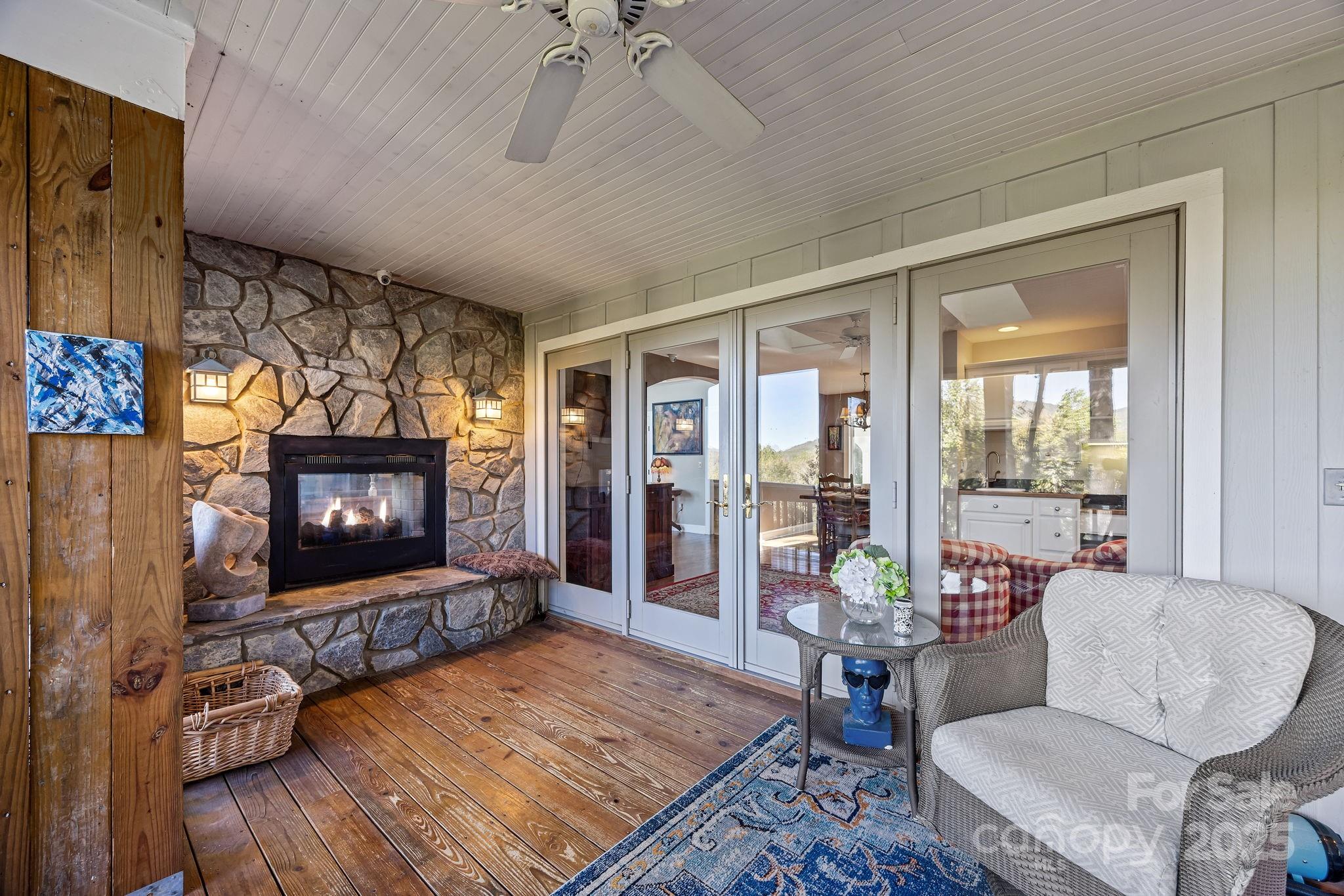 69 Blowing Ridge Lane — Sylva