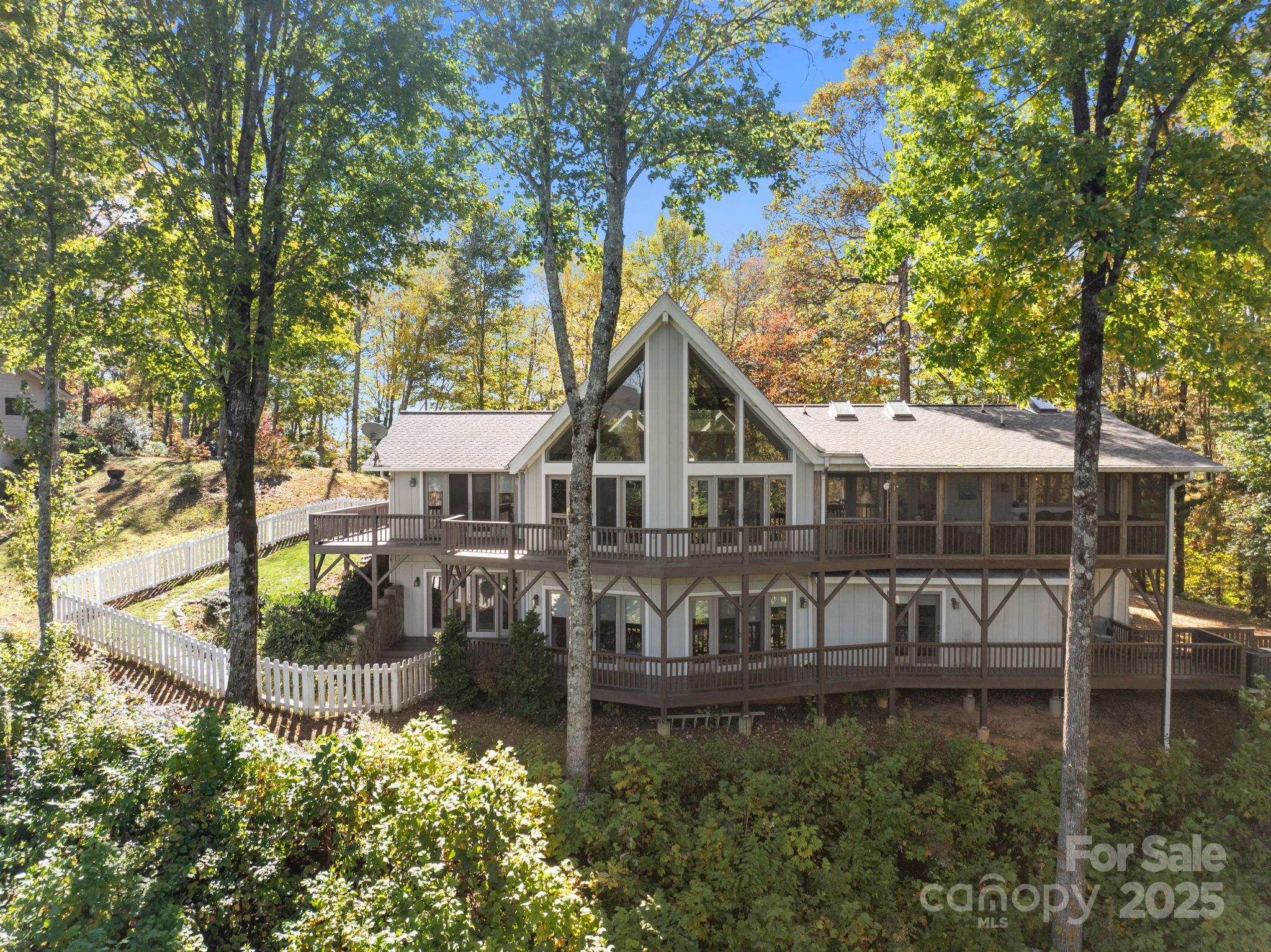 69 Blowing Ridge Lane — Sylva