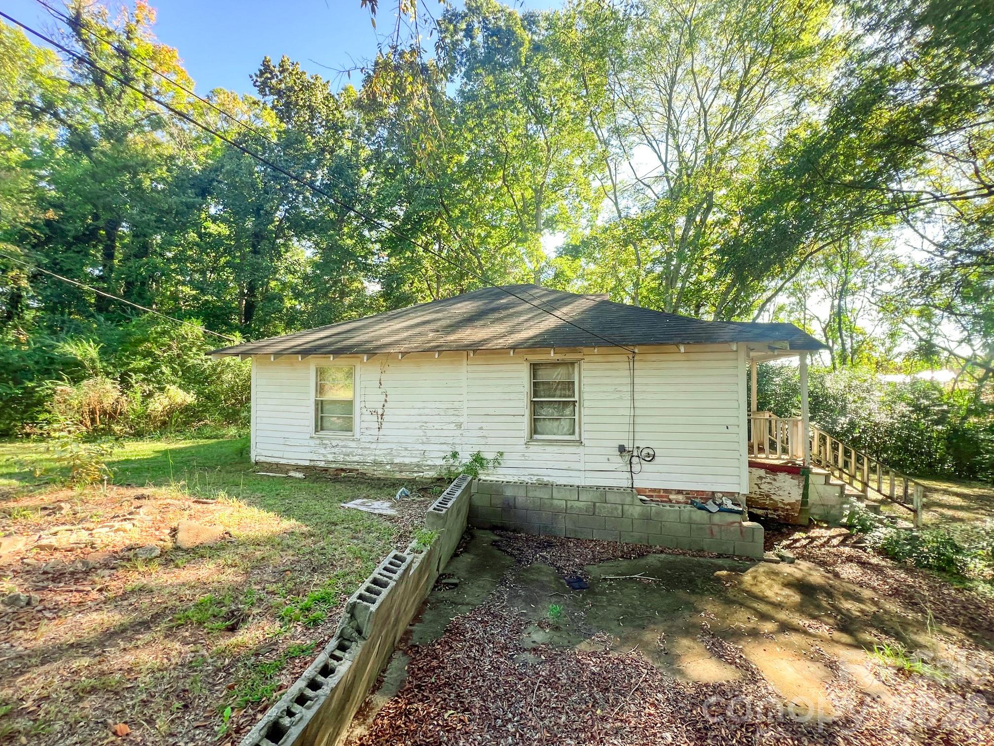 122 Ranson Road — Lancaster