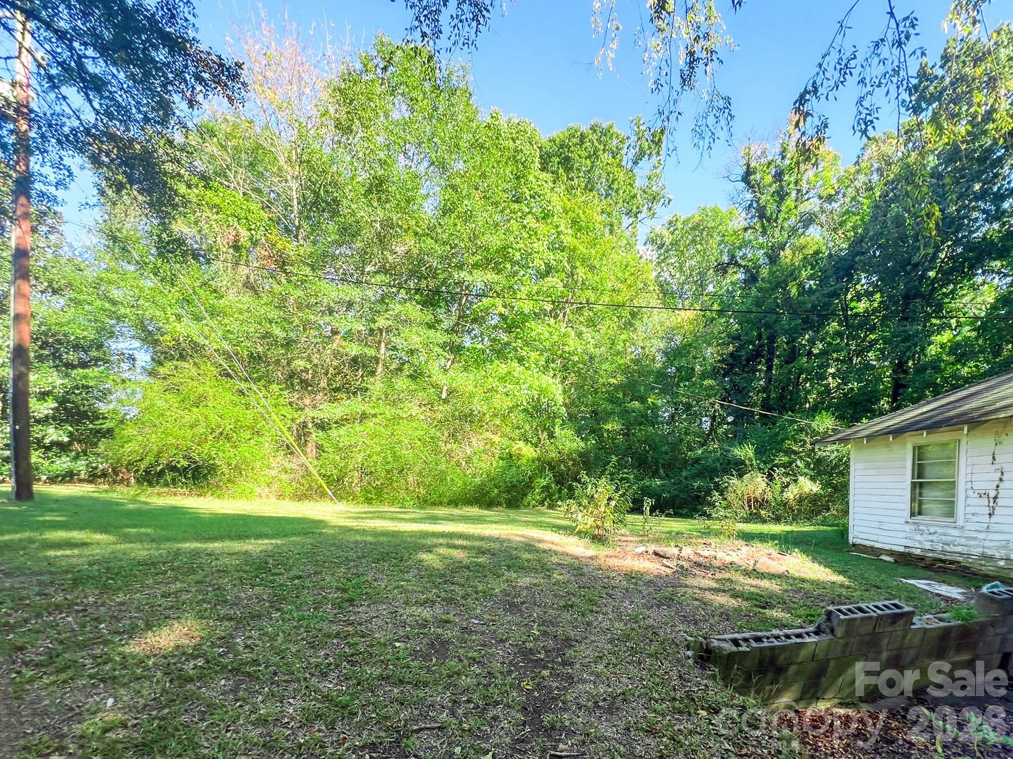 122 Ranson Road — Lancaster
