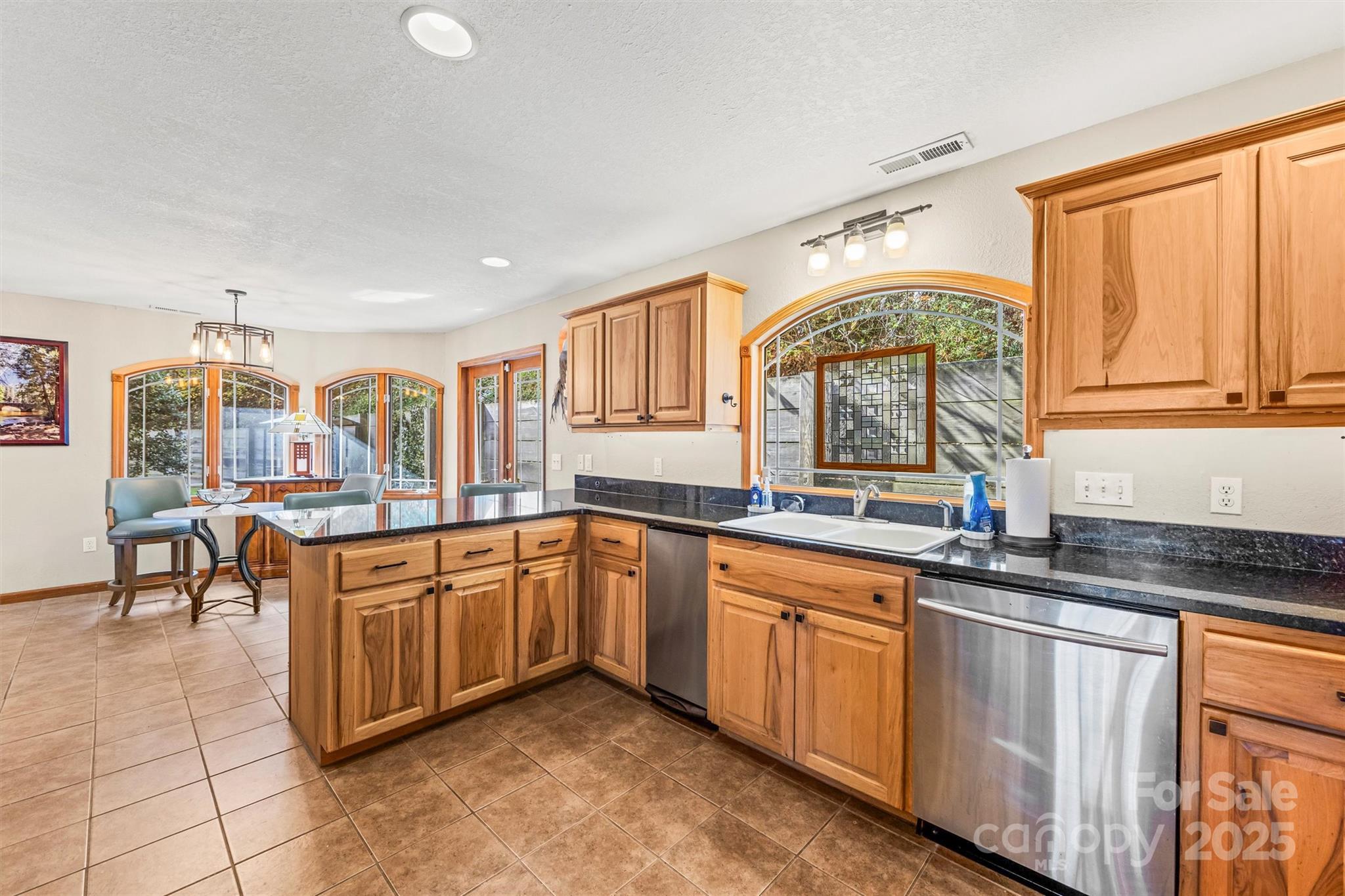 336 Berry Lane — Bryson City
