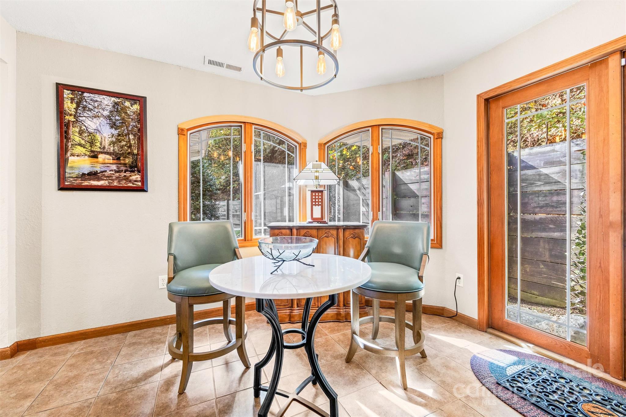336 Berry Lane — Bryson City