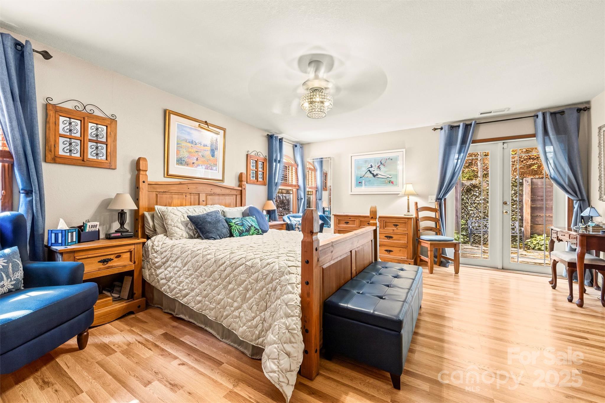 336 Berry Lane — Bryson City