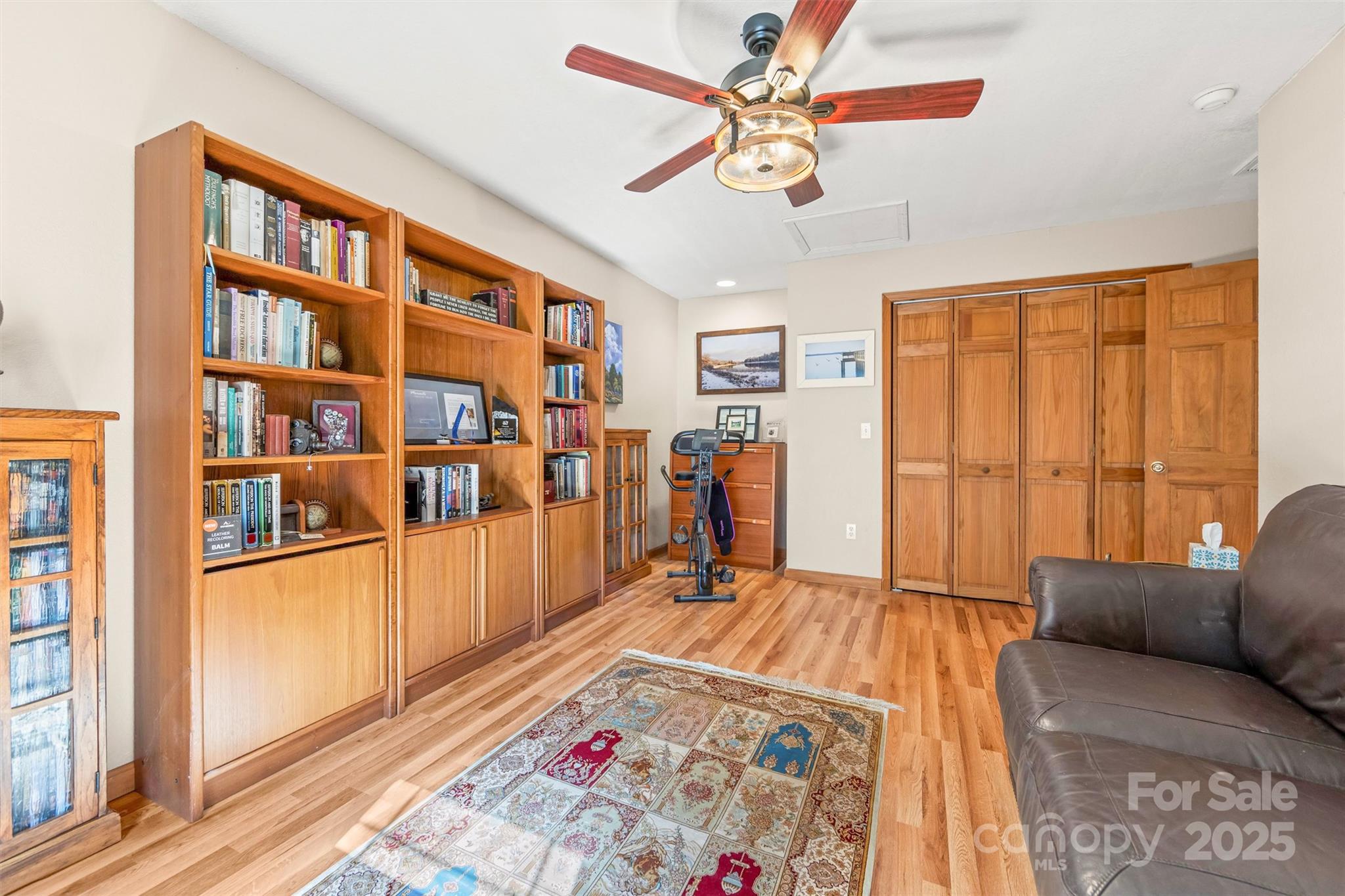 336 Berry Lane — Bryson City