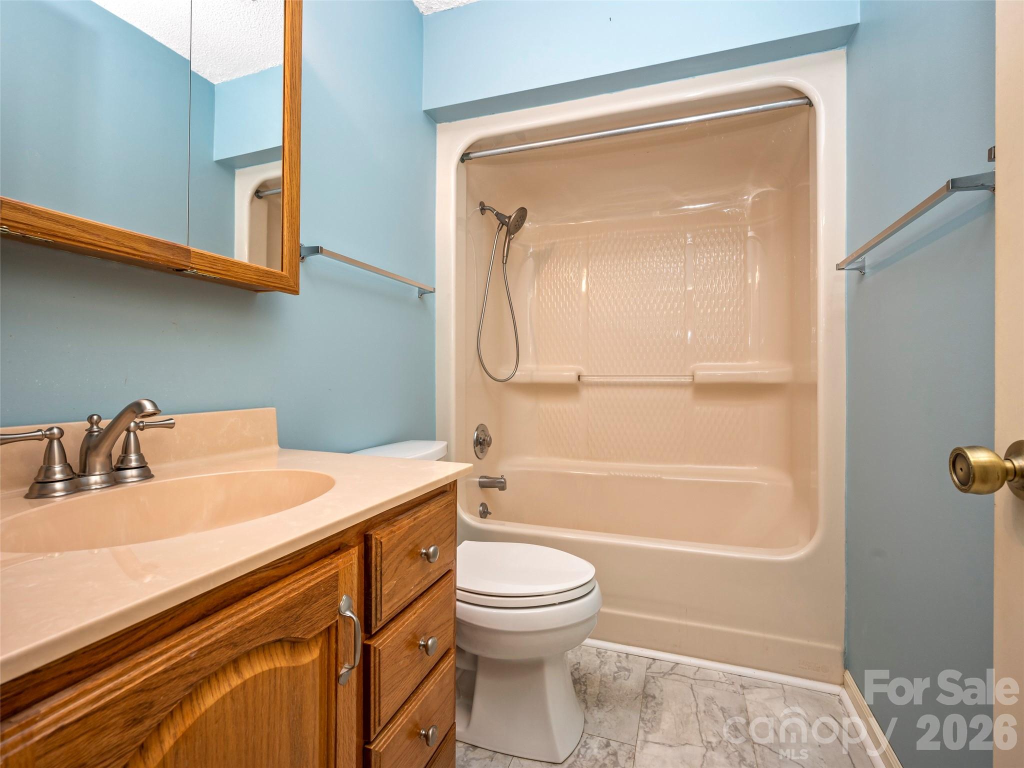 40 Sagebrush Circle — Etowah
