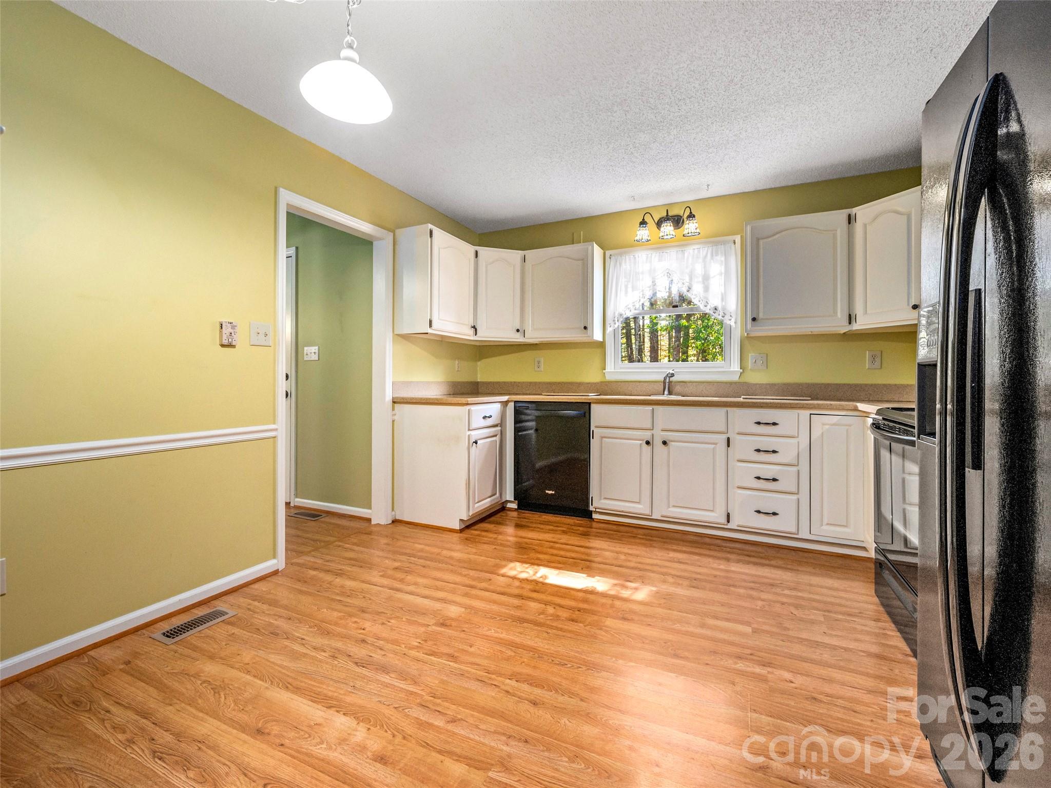 40 Sagebrush Circle — Etowah