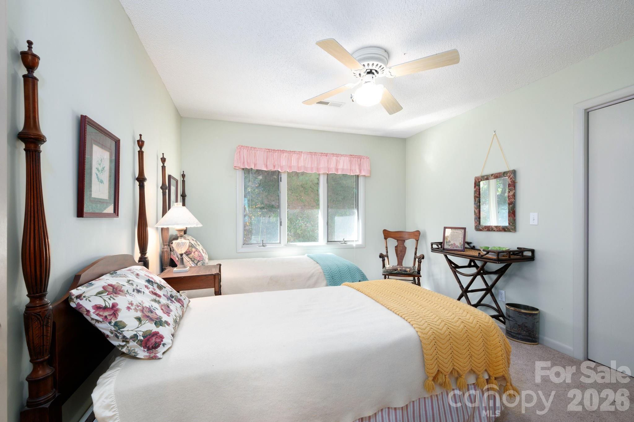 481 Overlook Drive — Mars Hill