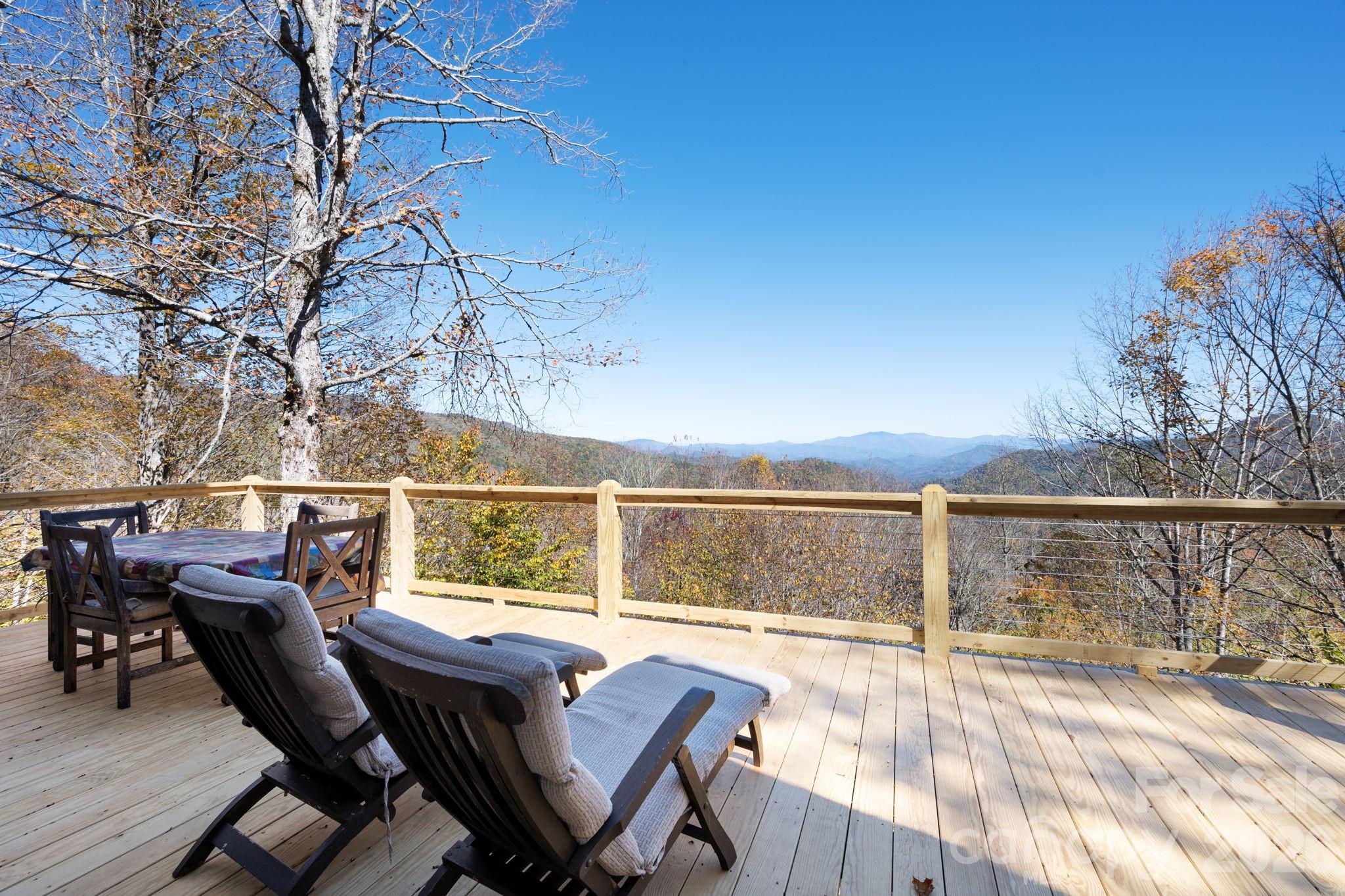 481 Overlook Drive — Mars Hill