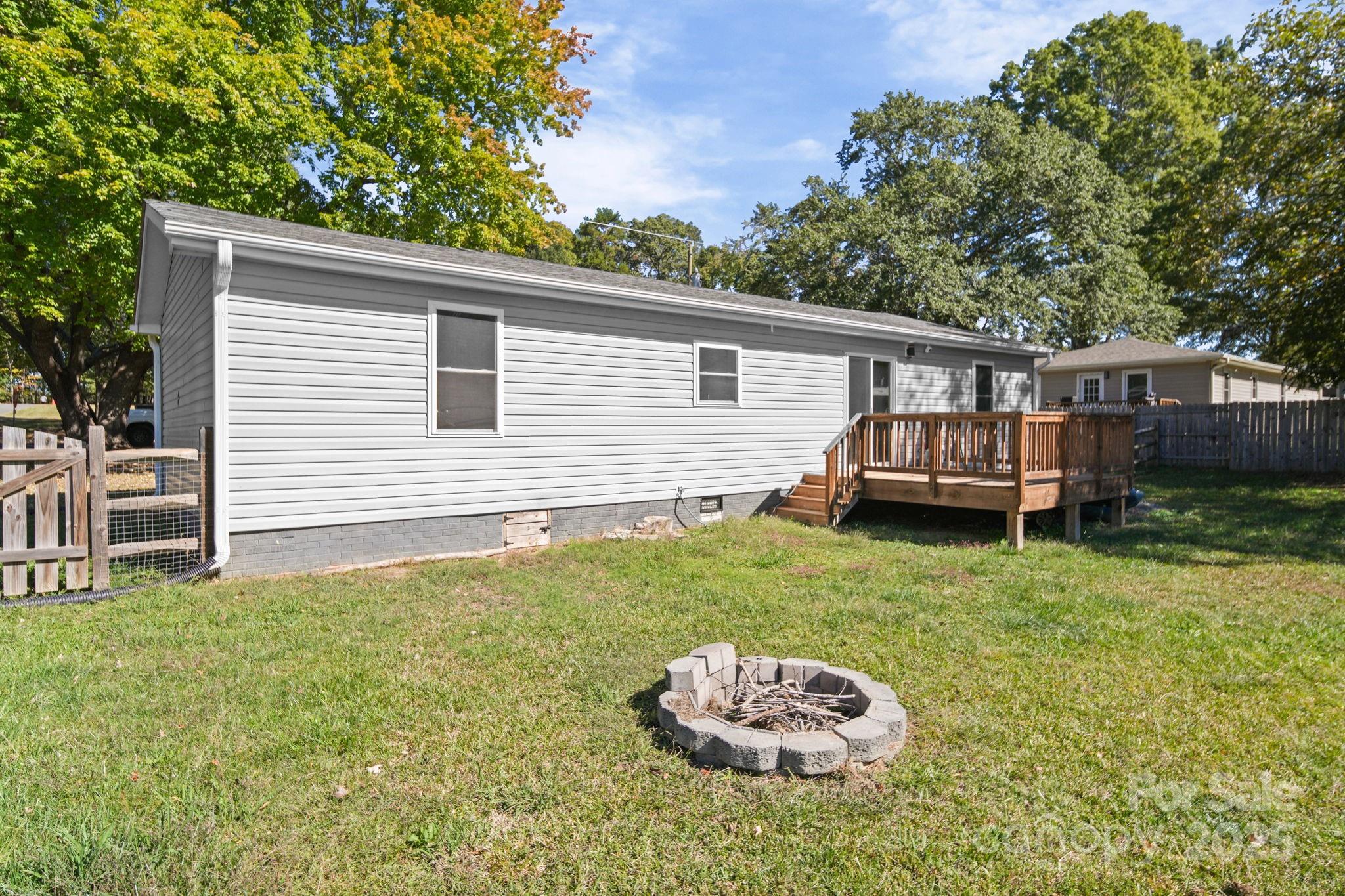 117 Danita Drive — Locust