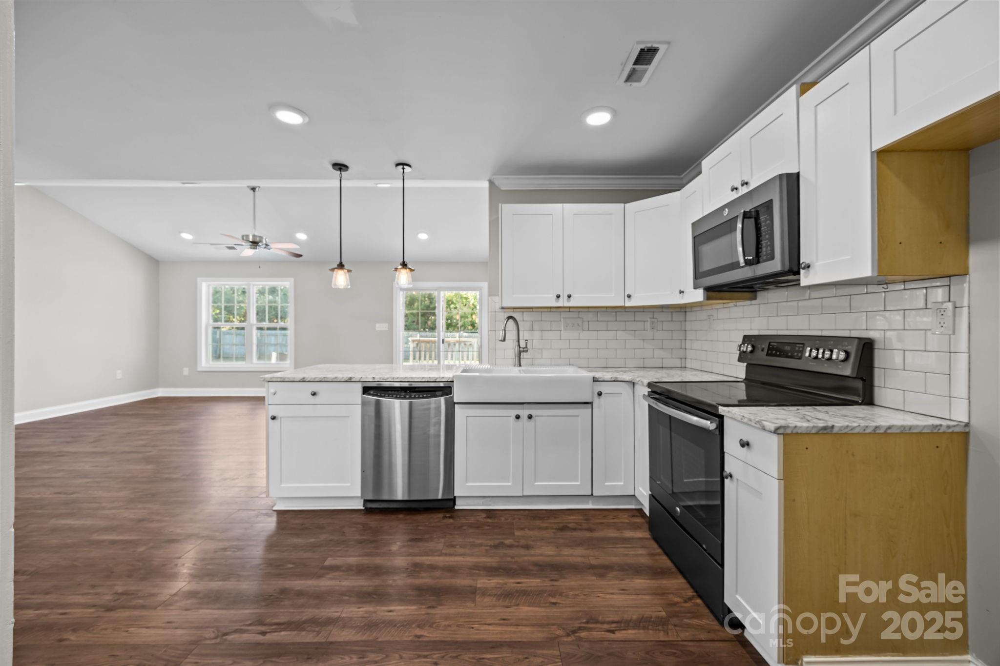 1090 Sides Street — Rockwell