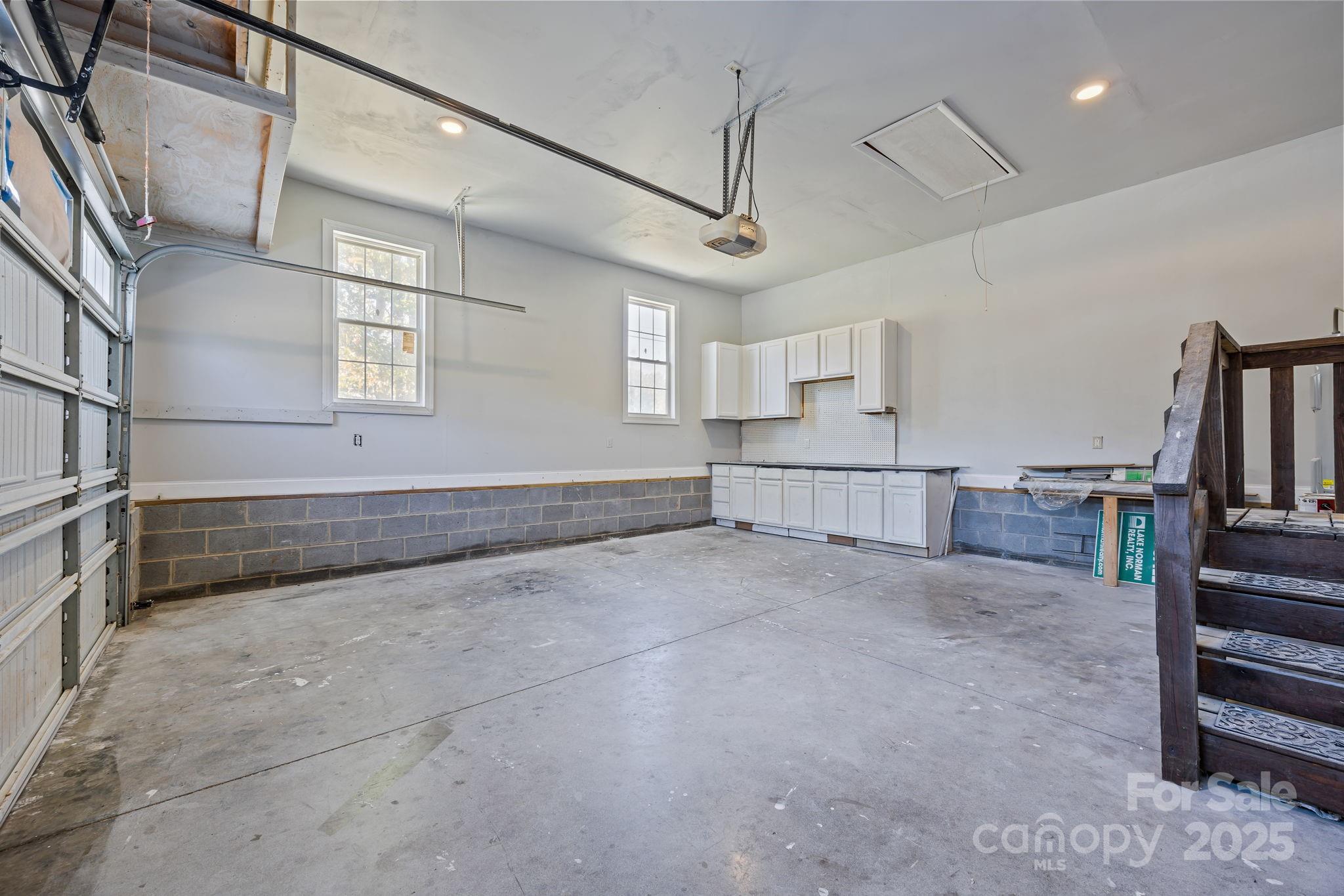1090 Sides Street — Rockwell