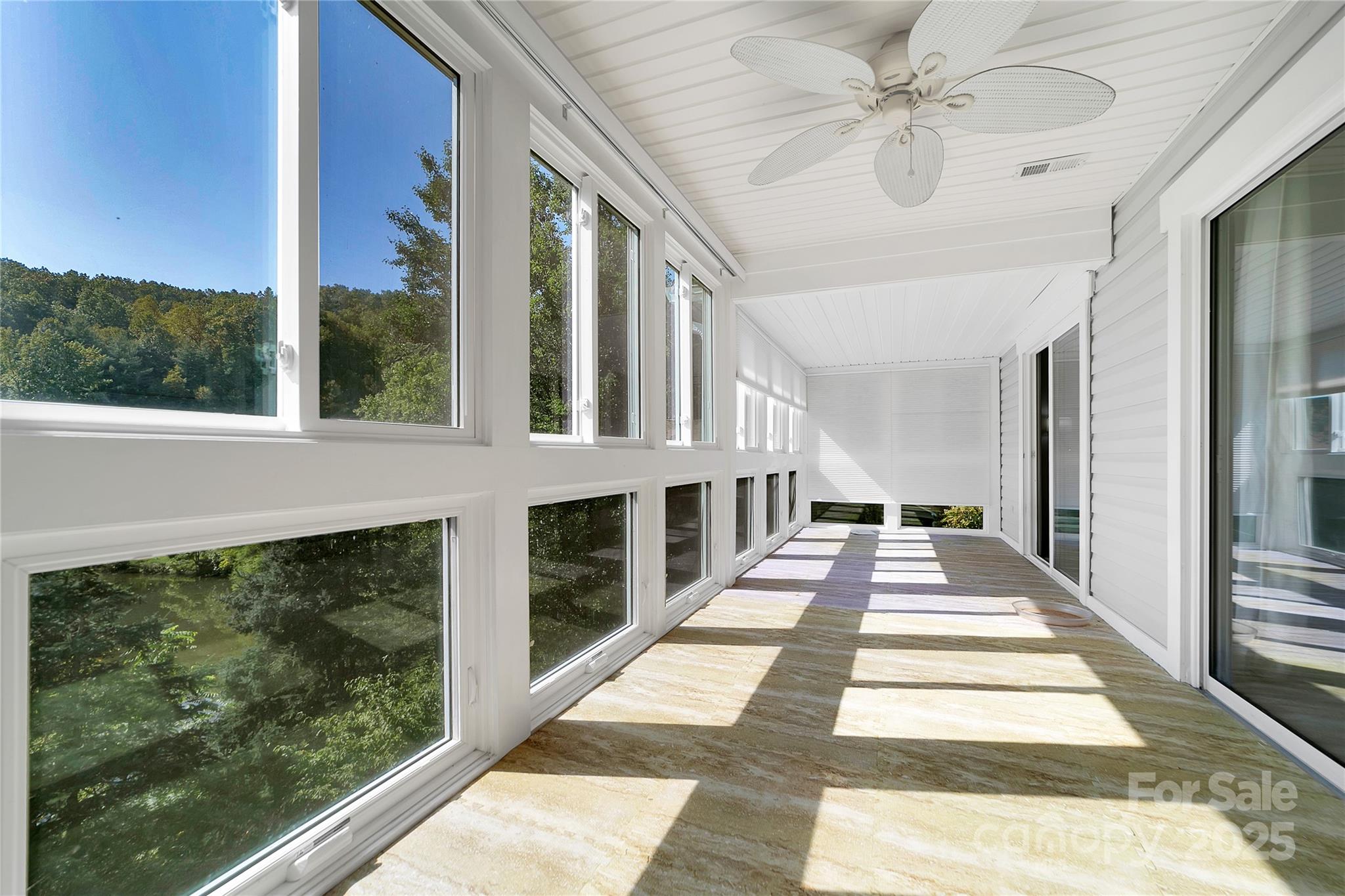 110 Lakeview Court — Brevard
