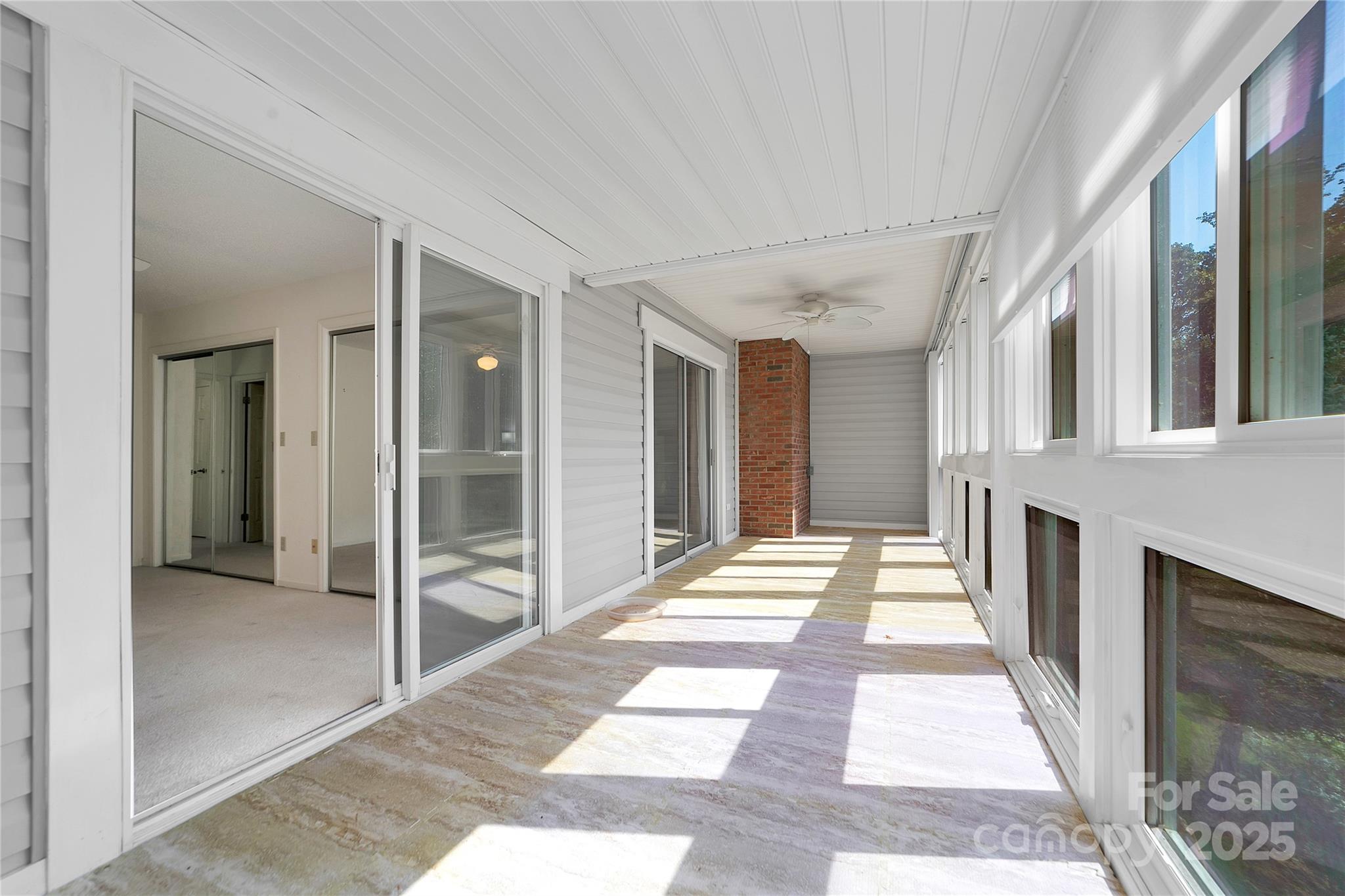 110 Lakeview Court — Brevard