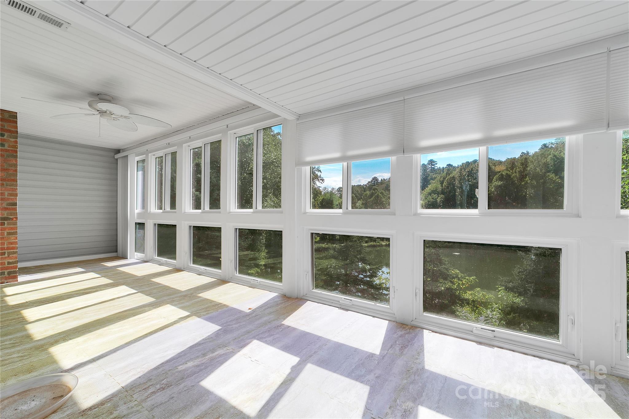 110 Lakeview Court — Brevard