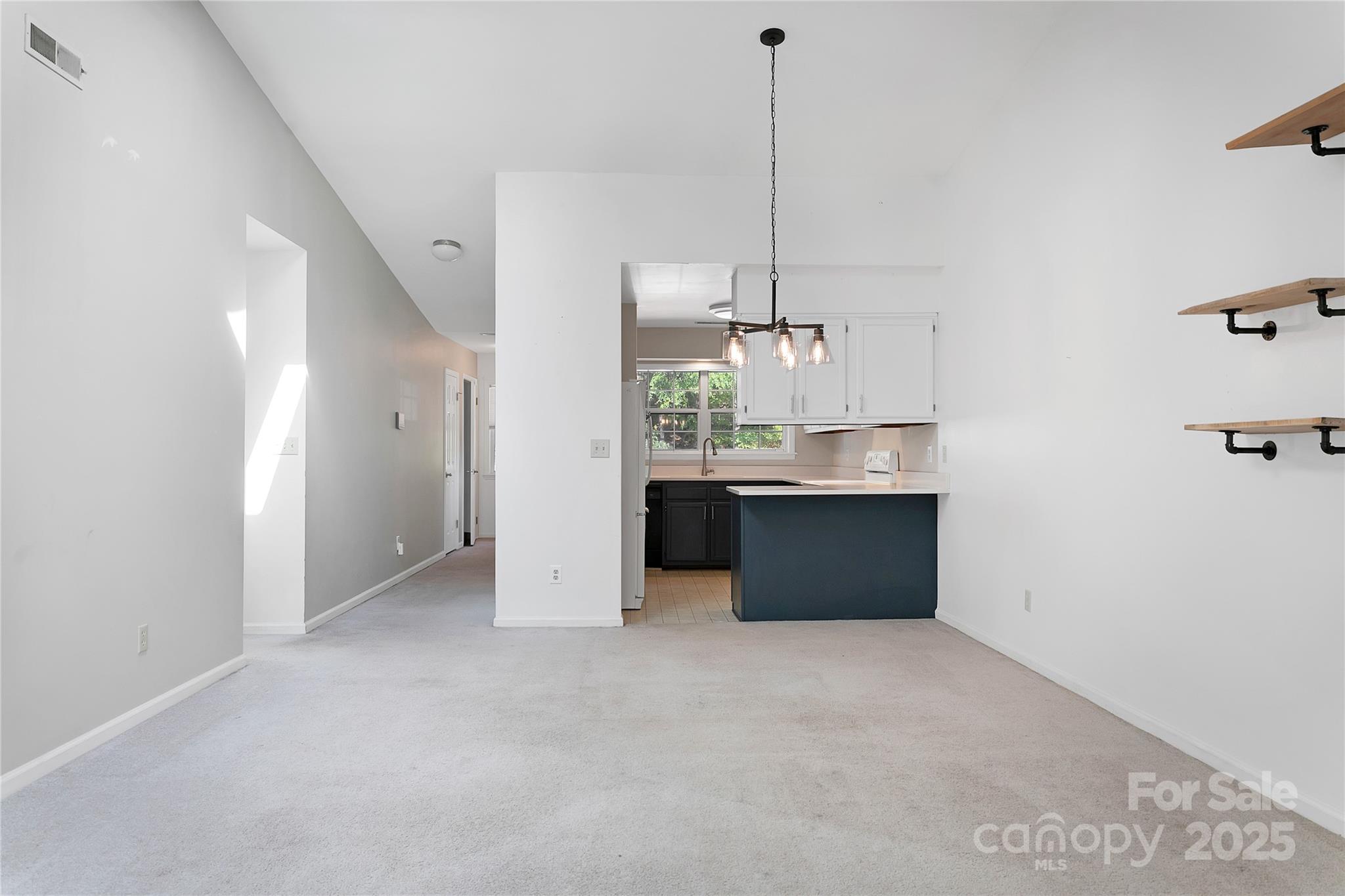 110 Lakeview Court — Brevard