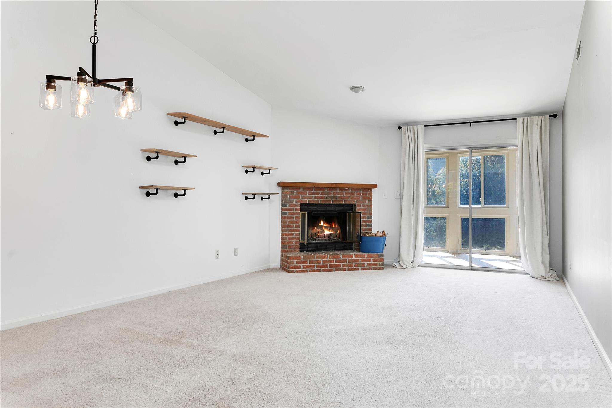 110 Lakeview Court — Brevard