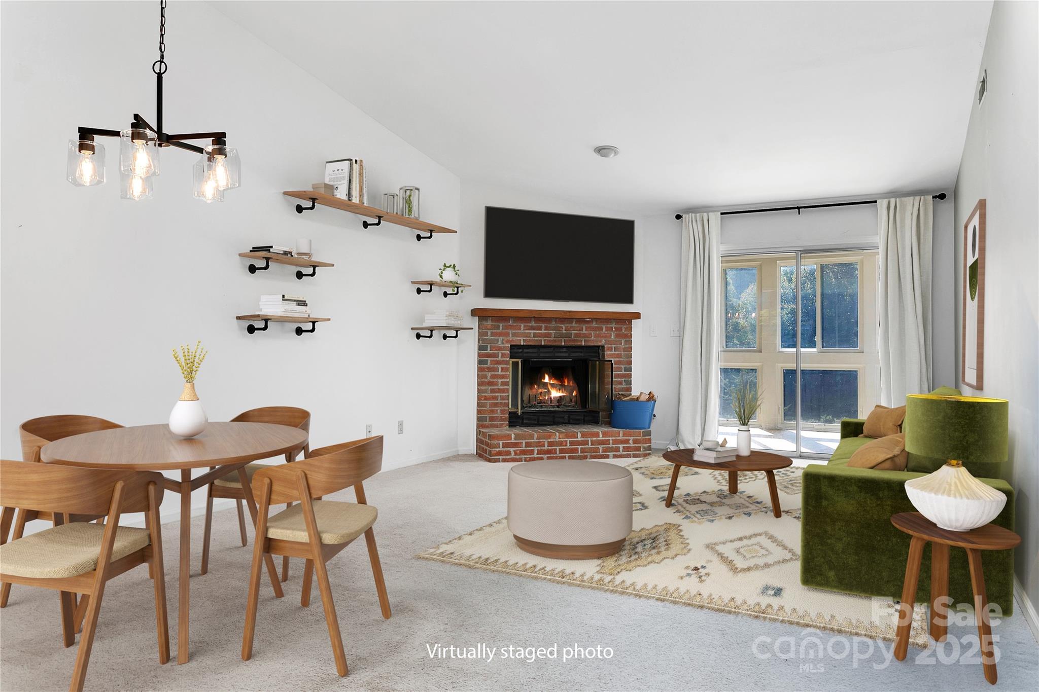 110 Lakeview Court — Brevard