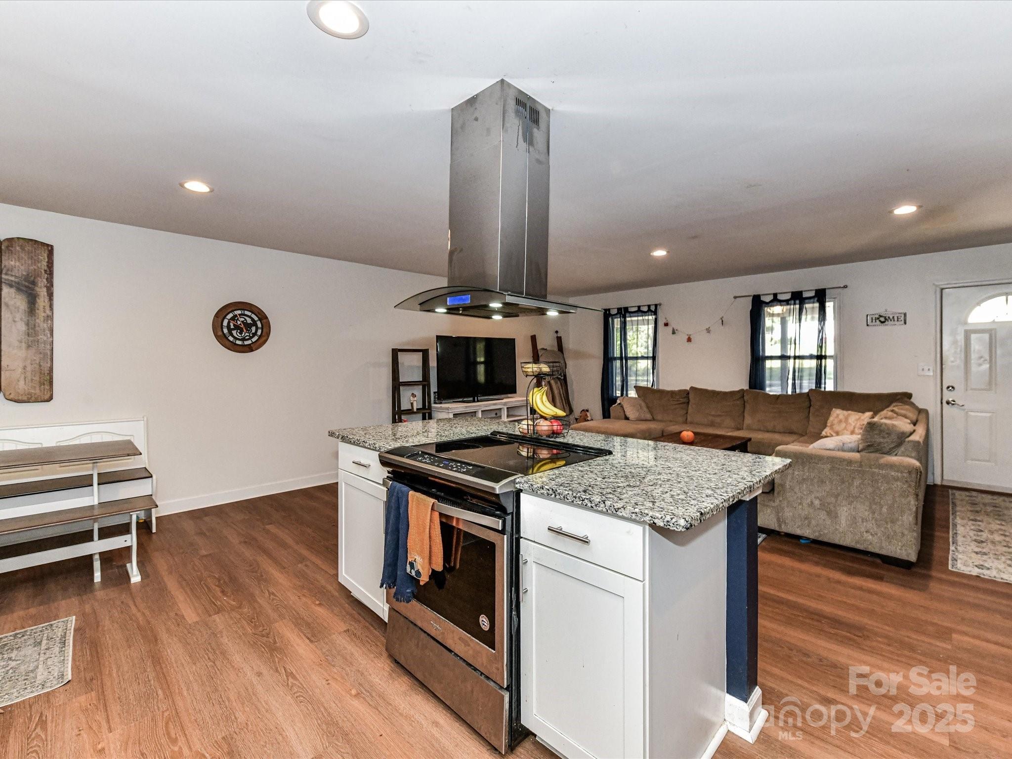 1620 Blueberry Street — Mount Pleasant