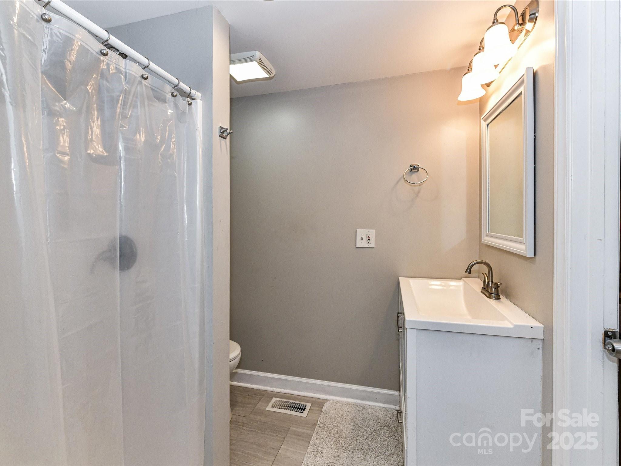 1620 Blueberry Street — Mount Pleasant