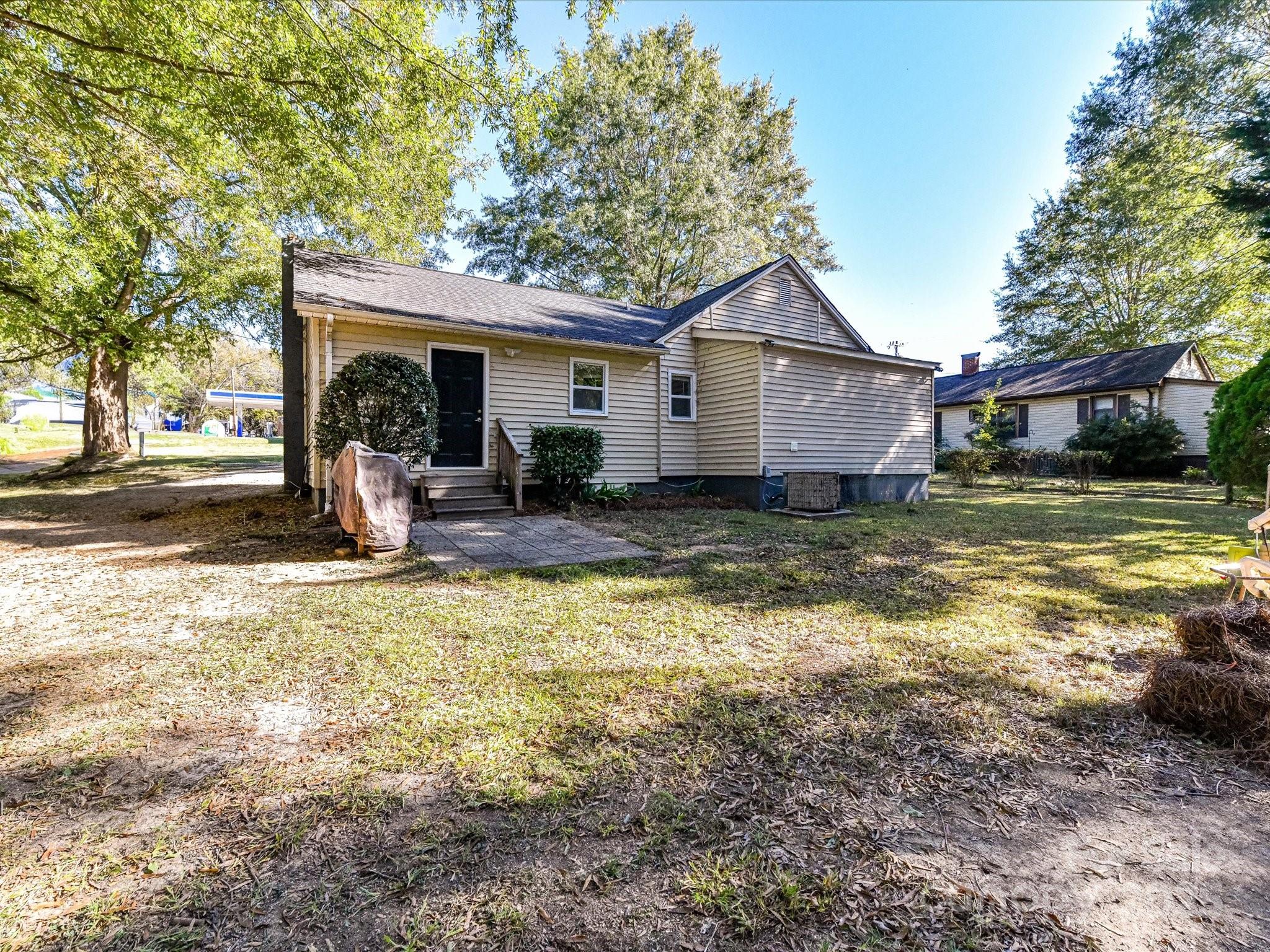 1620 Blueberry Street — Mount Pleasant