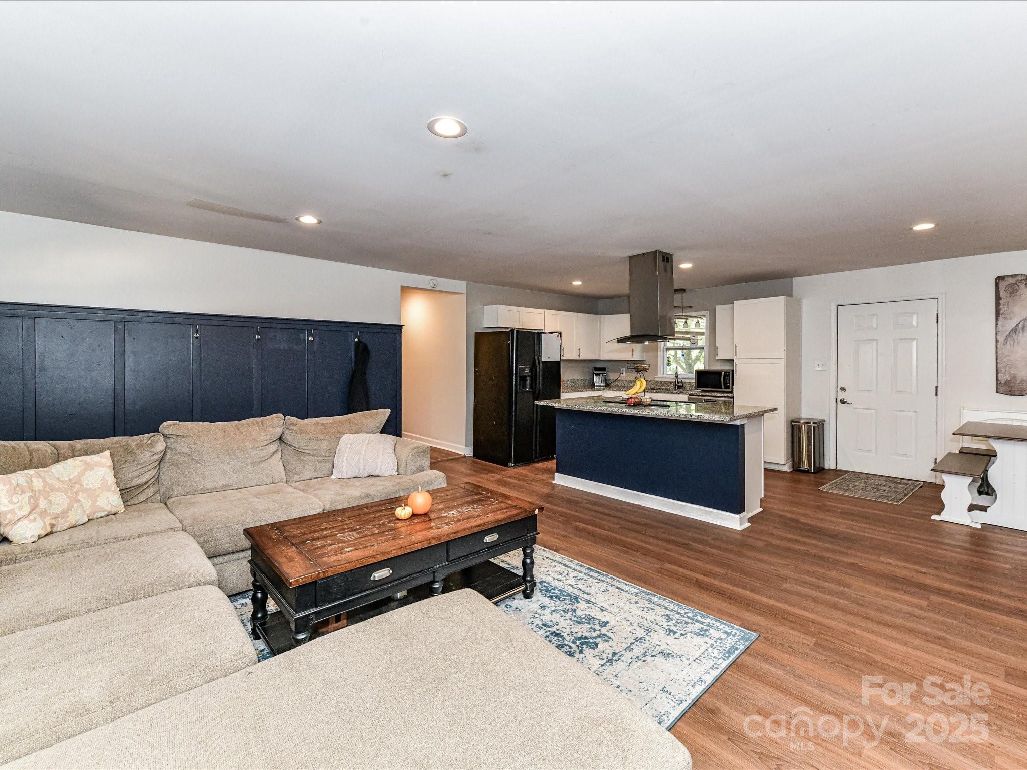 1620 Blueberry Street — Mount Pleasant
