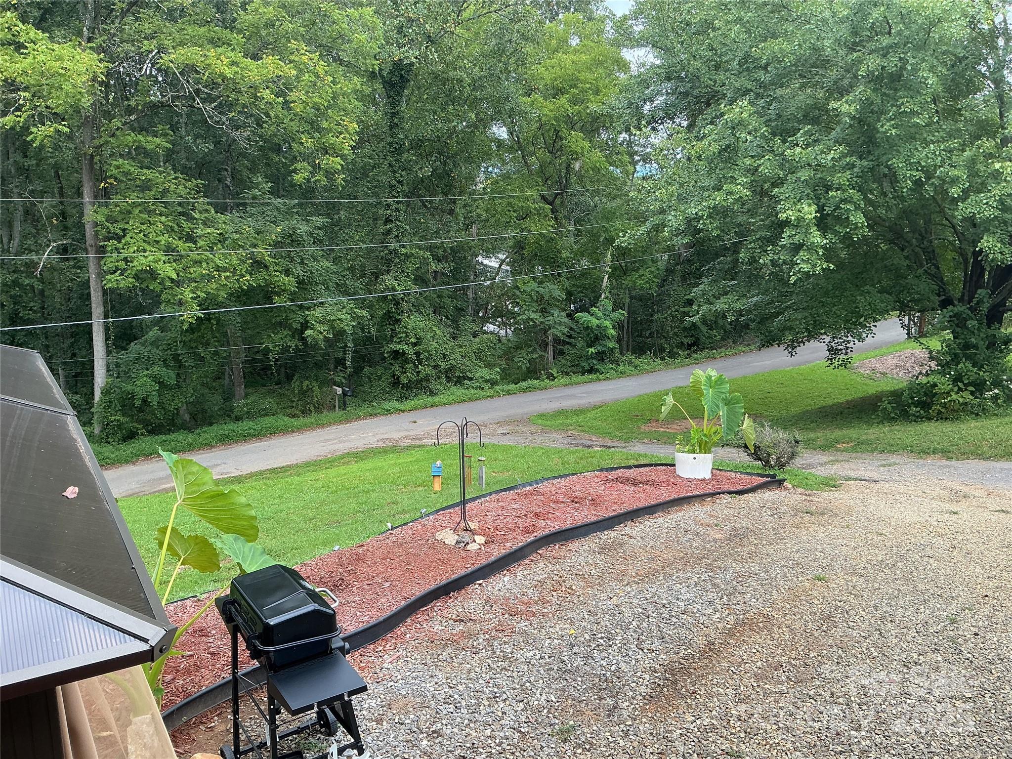 30 and 32 W Skyland Circle — Asheville