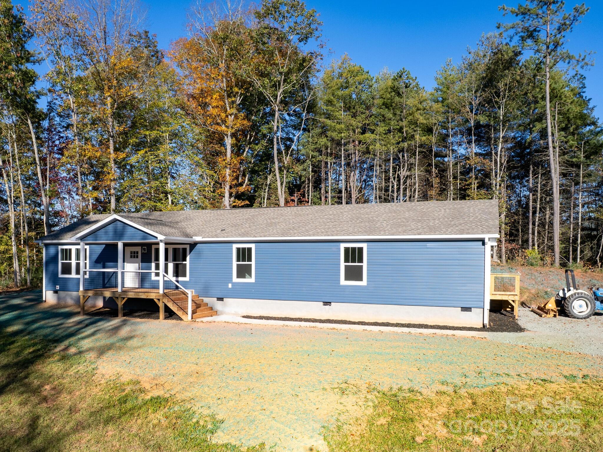 262 Appalachian Way — Mars Hill