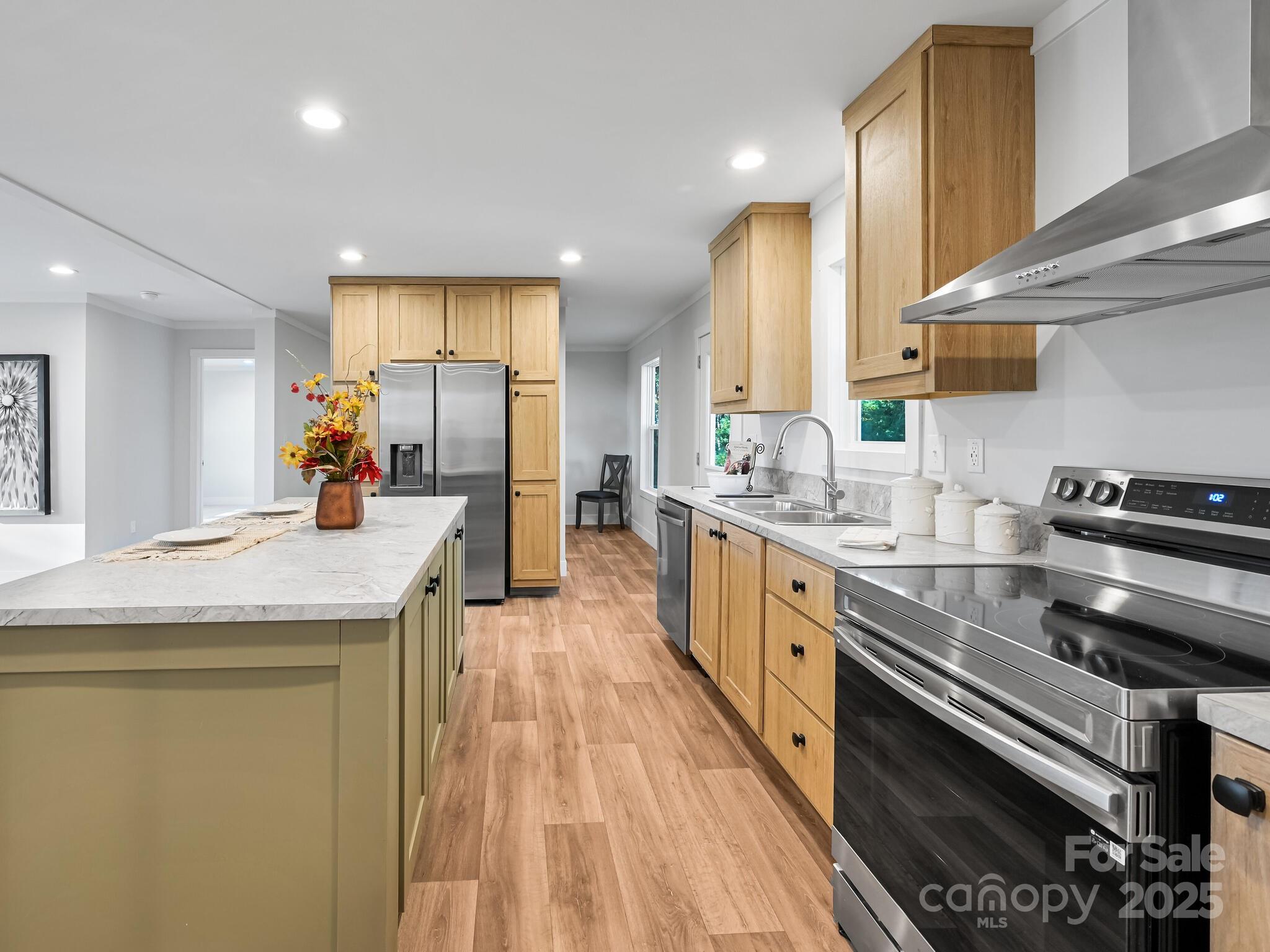 262 Appalachian Way — Mars Hill