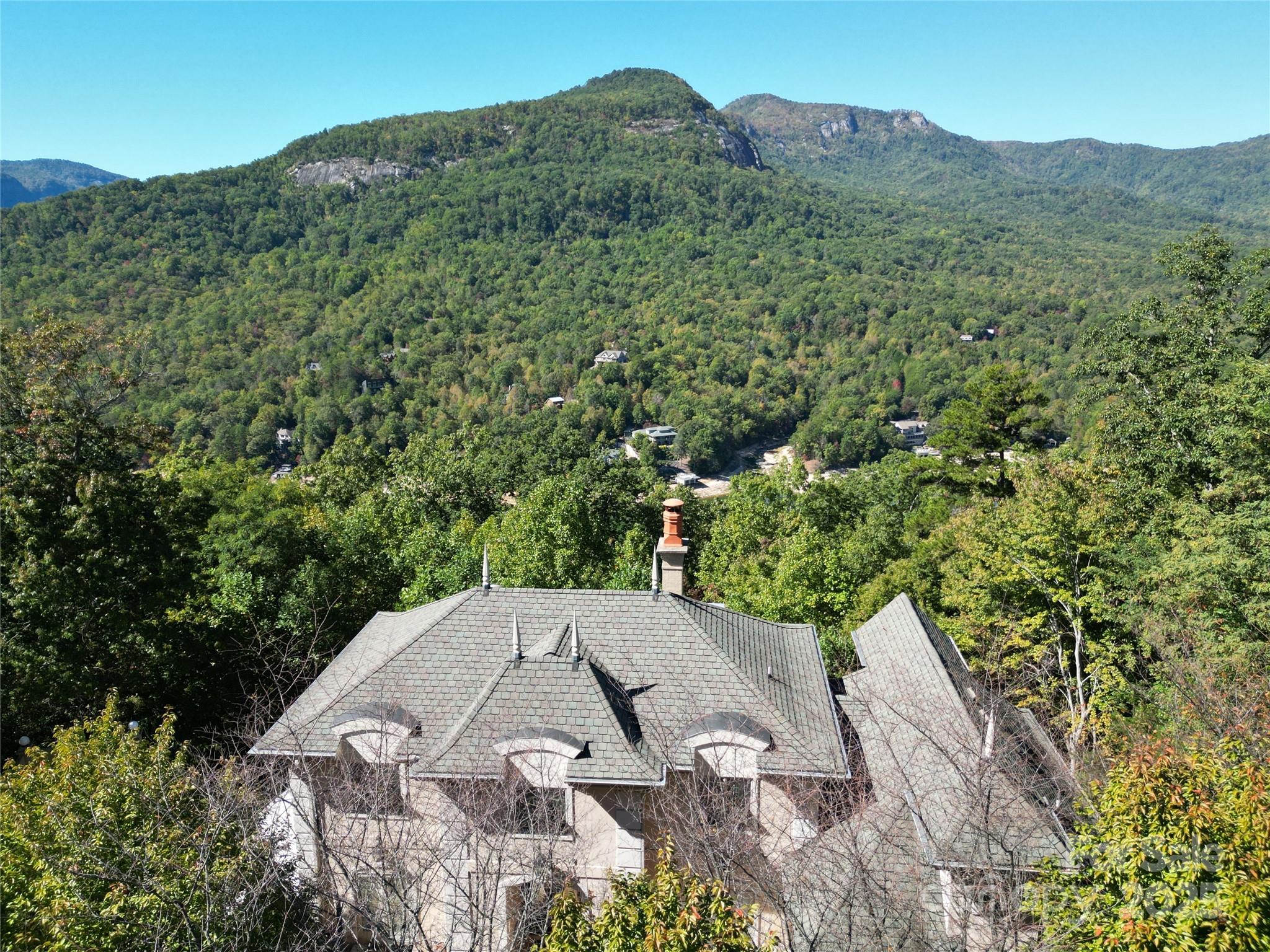 345 Hawks Nest Trail — Lake Lure
