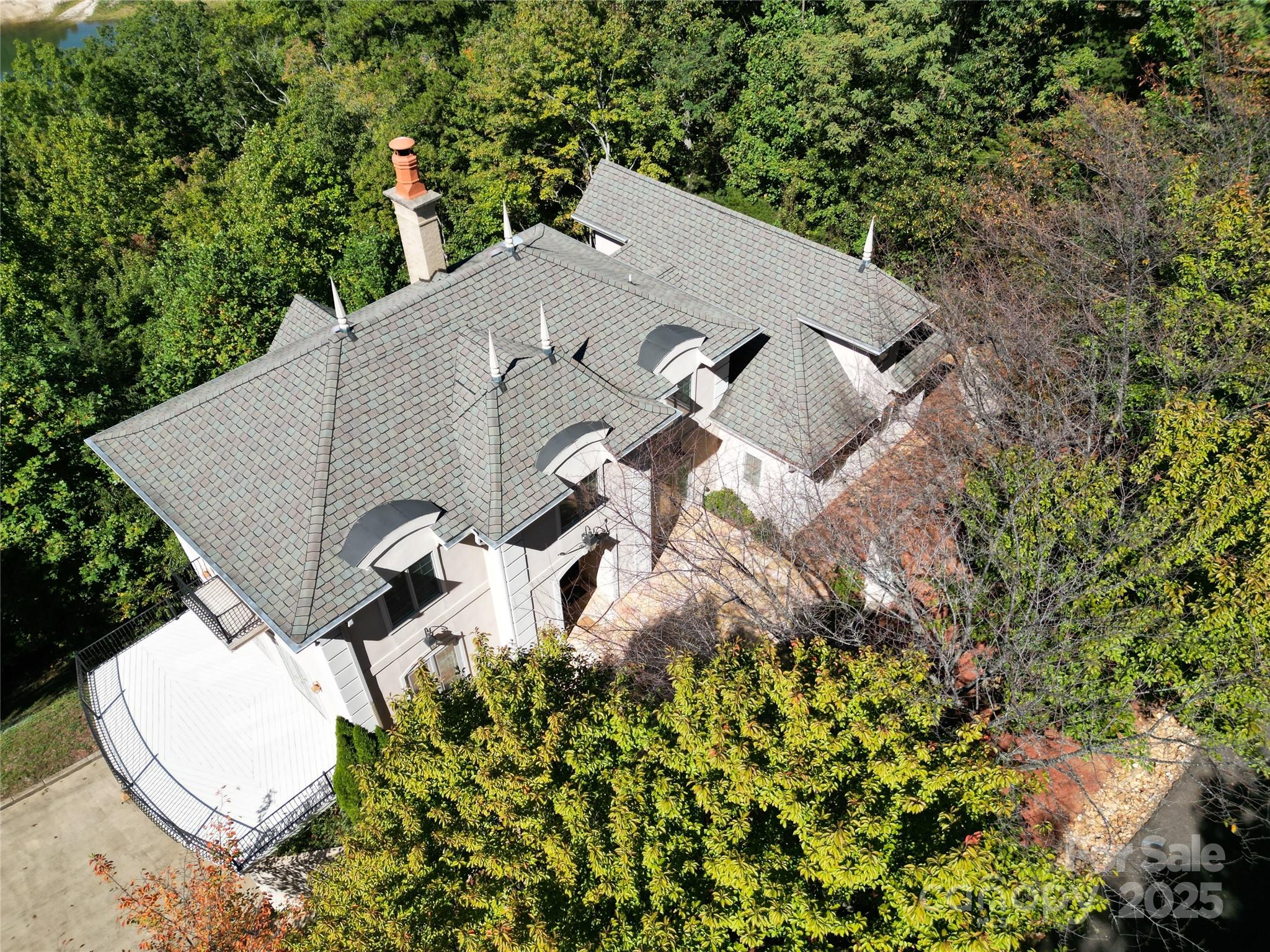345 Hawks Nest Trail — Lake Lure