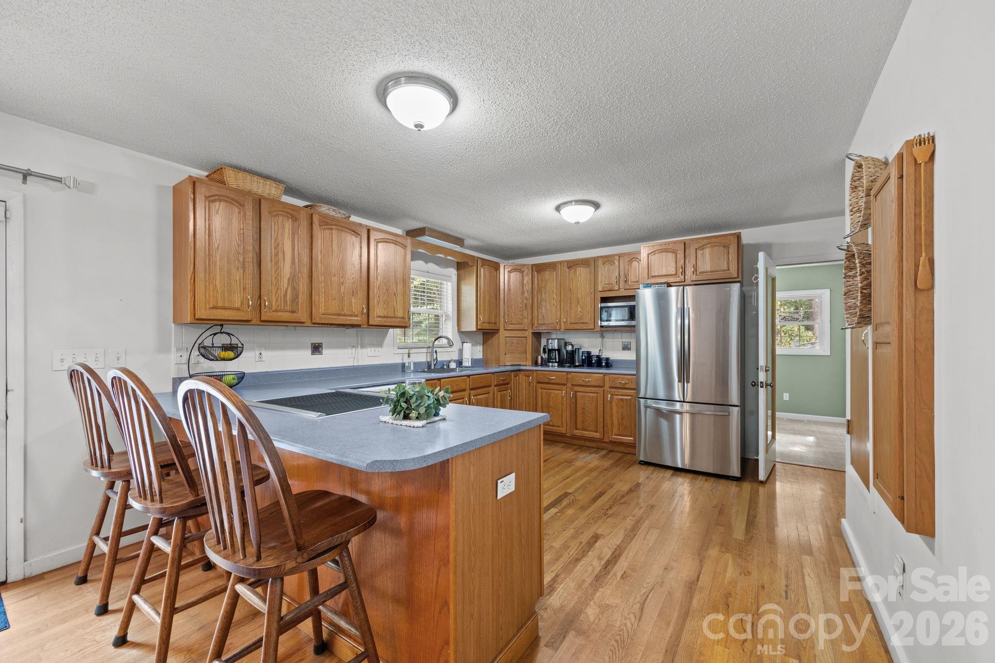124 Lytle Cove Road — Swannanoa