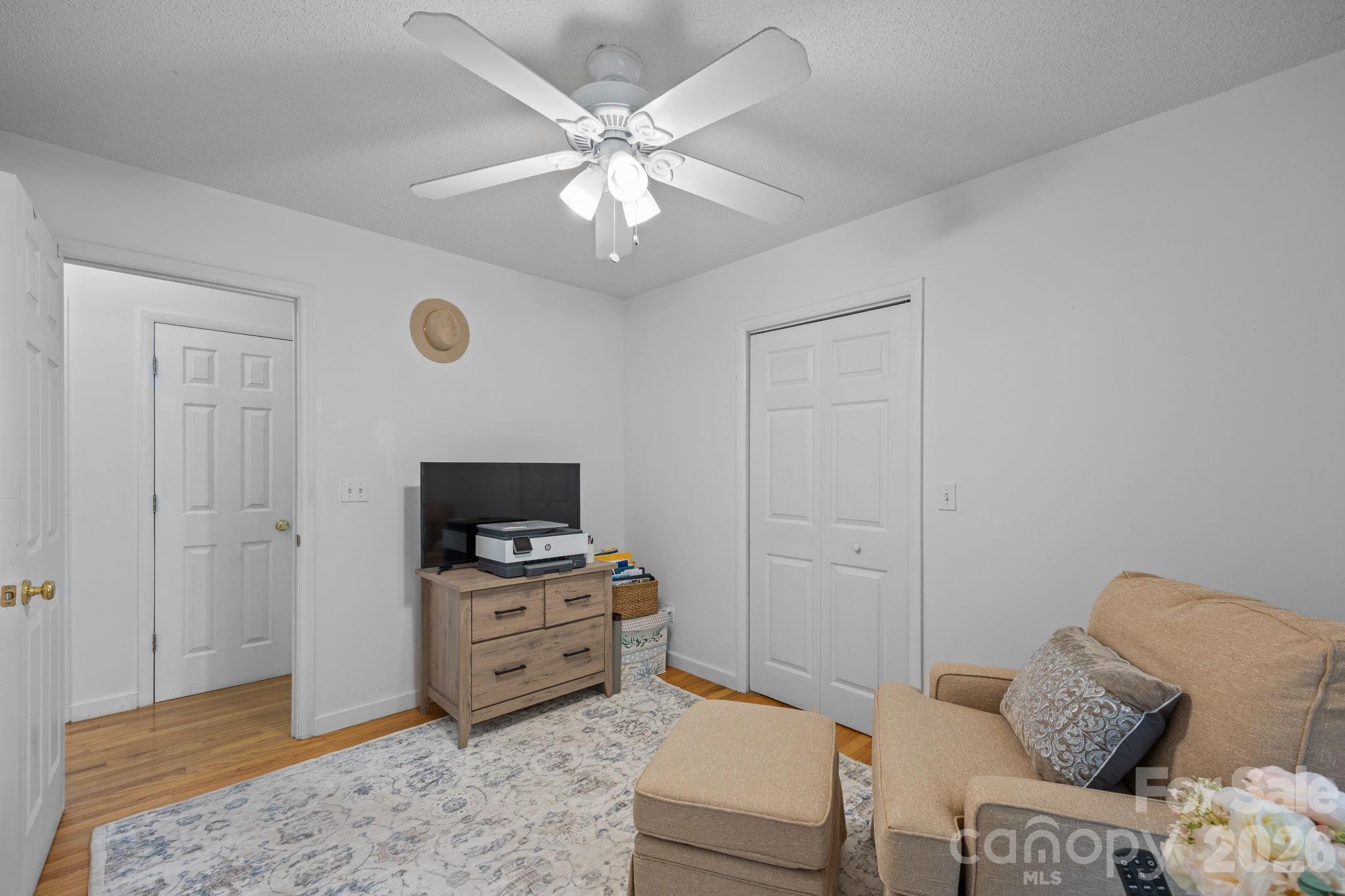 124 Lytle Cove Road — Swannanoa