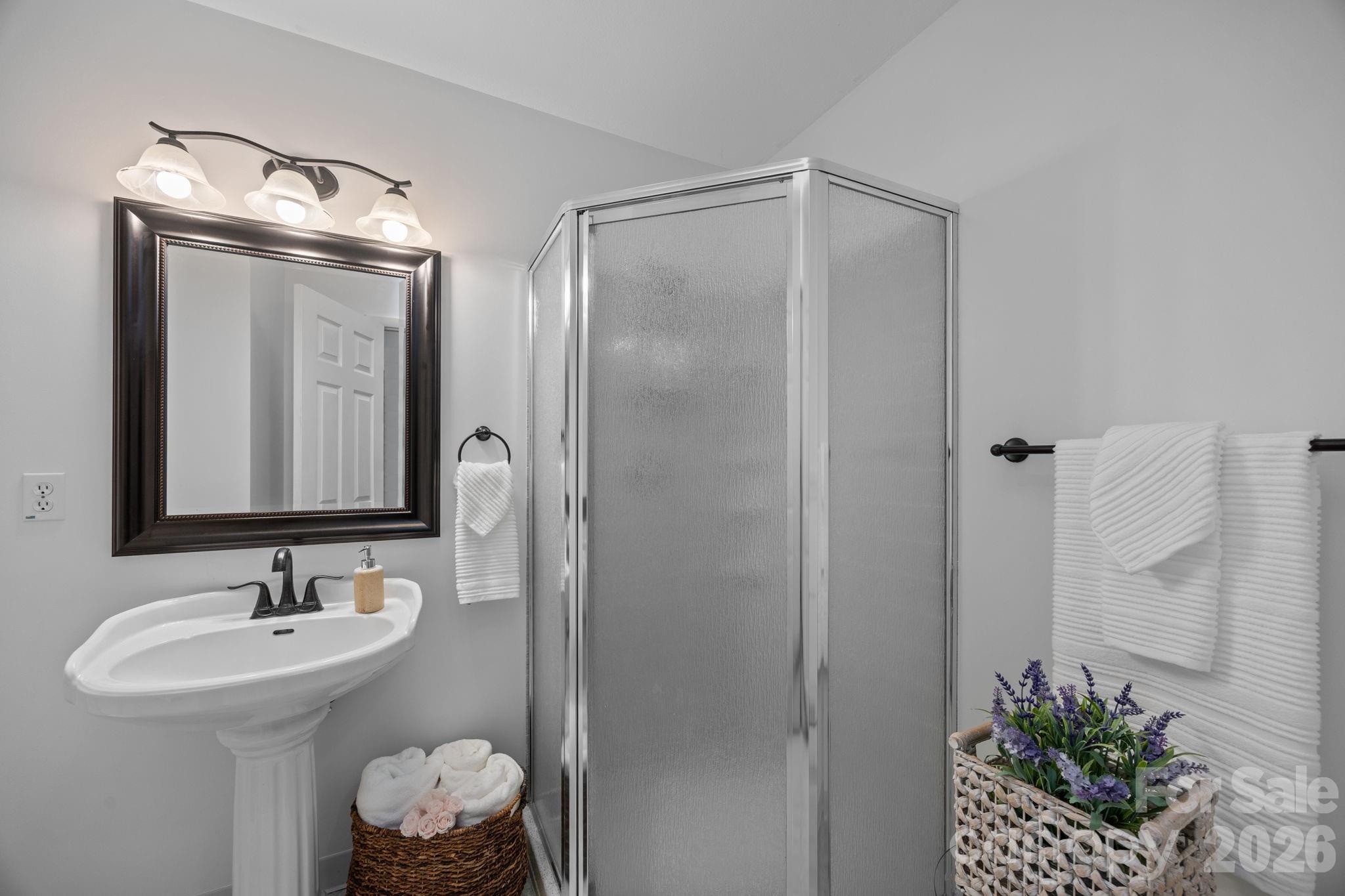 124 Lytle Cove Road — Swannanoa