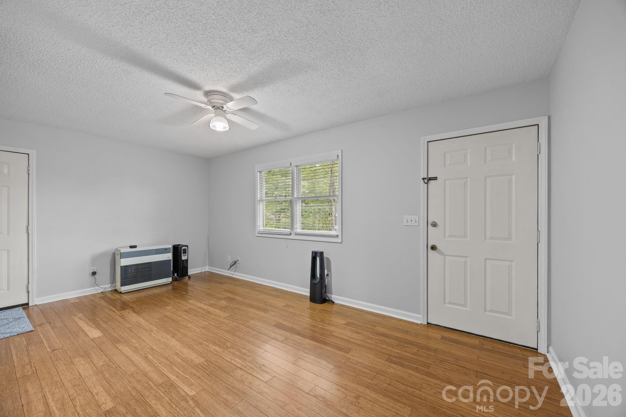 124 Lytle Cove Road — Swannanoa