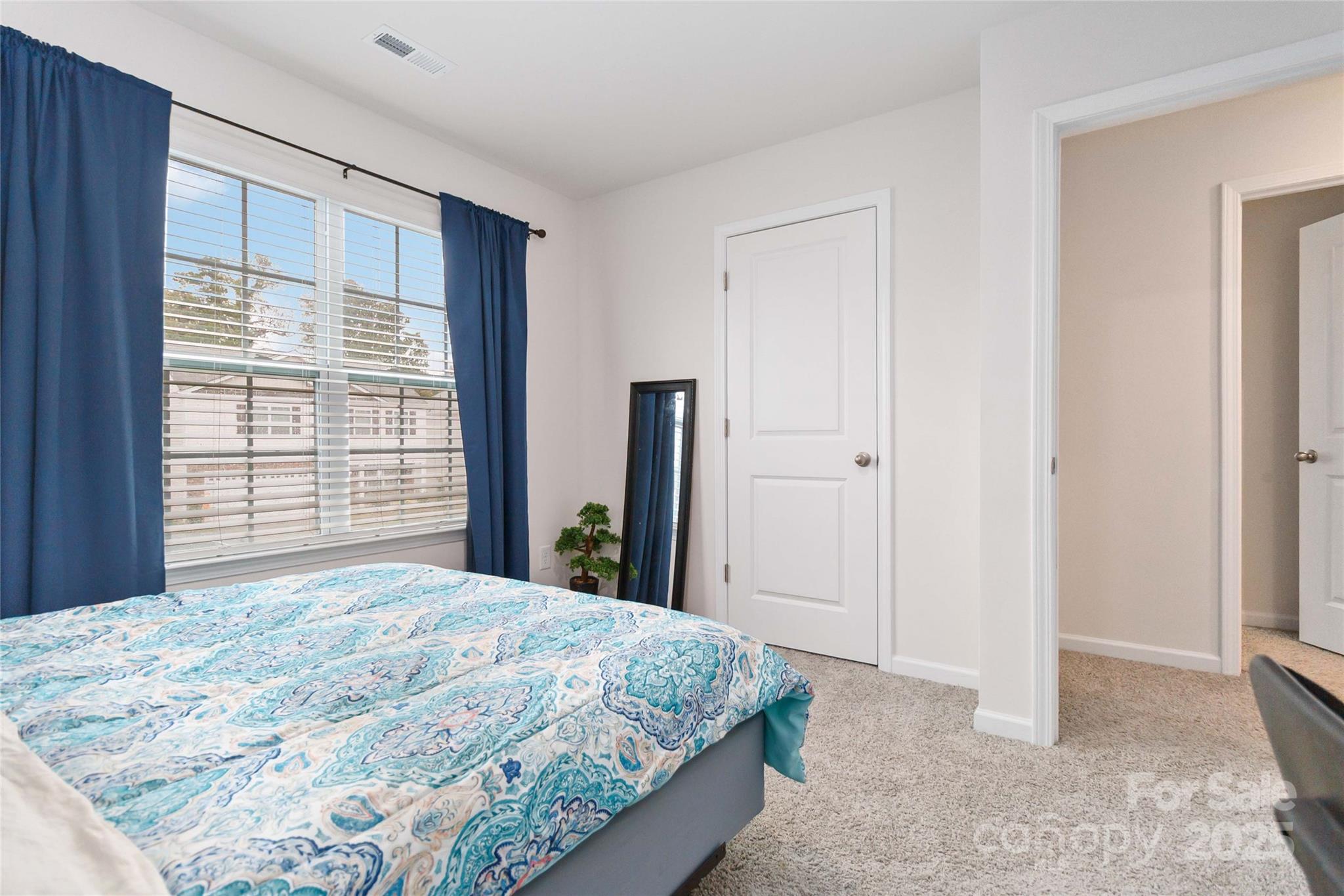 2147 Eastway Drive — Dallas