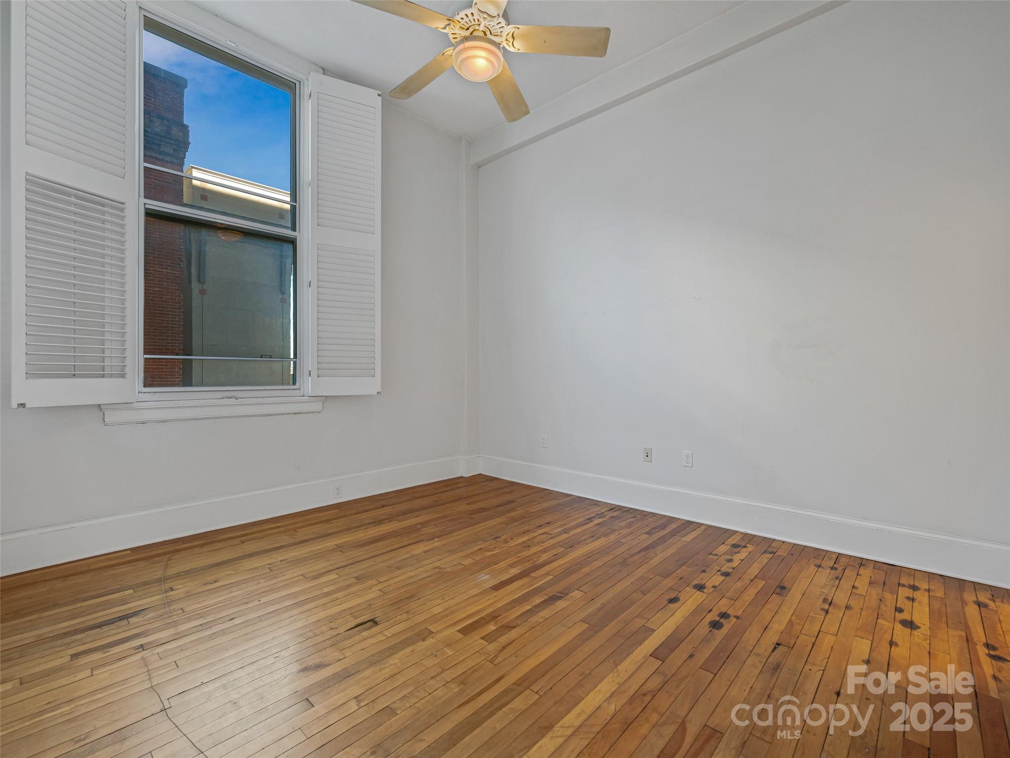 84 W Walnut Street #303 — Asheville