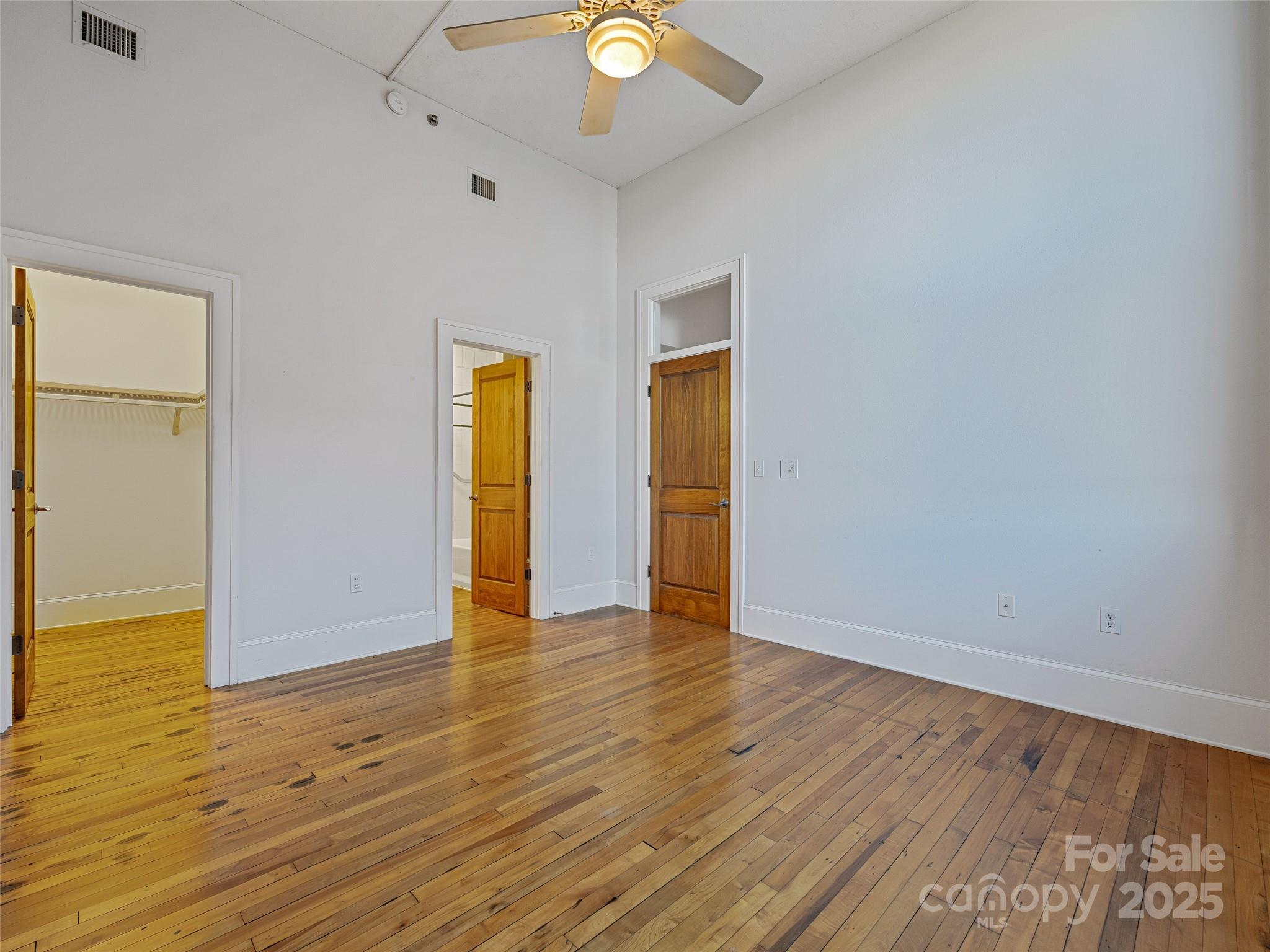 84 W Walnut Street #303 — Asheville