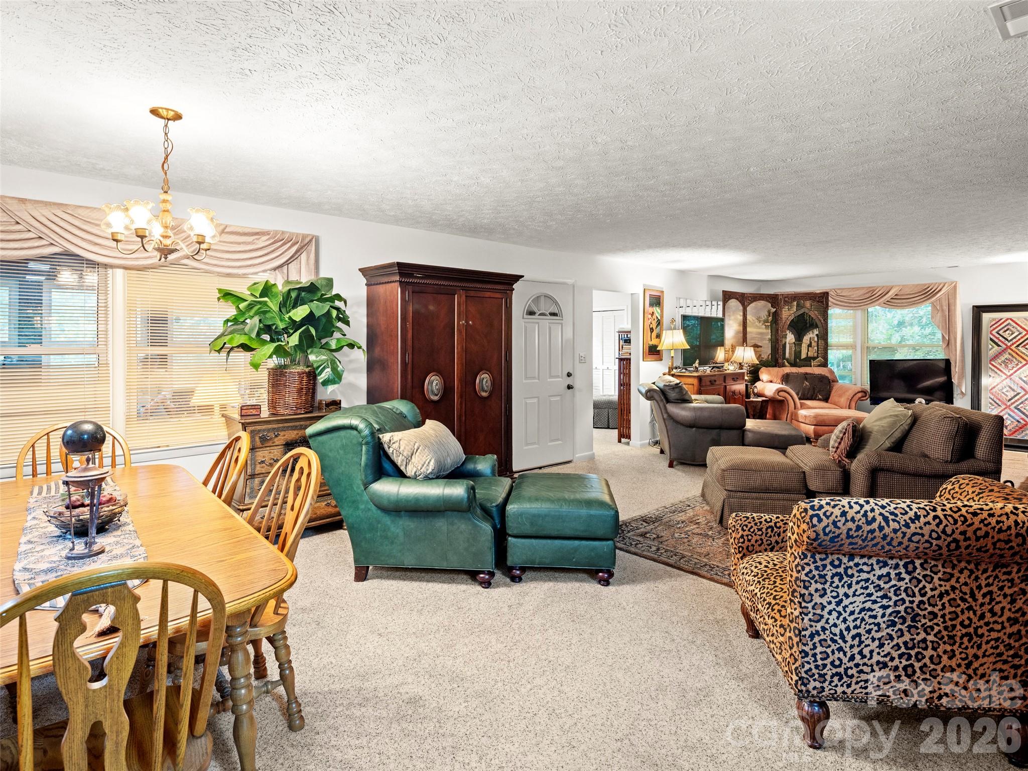 812 Crab Creek Road — Hendersonville